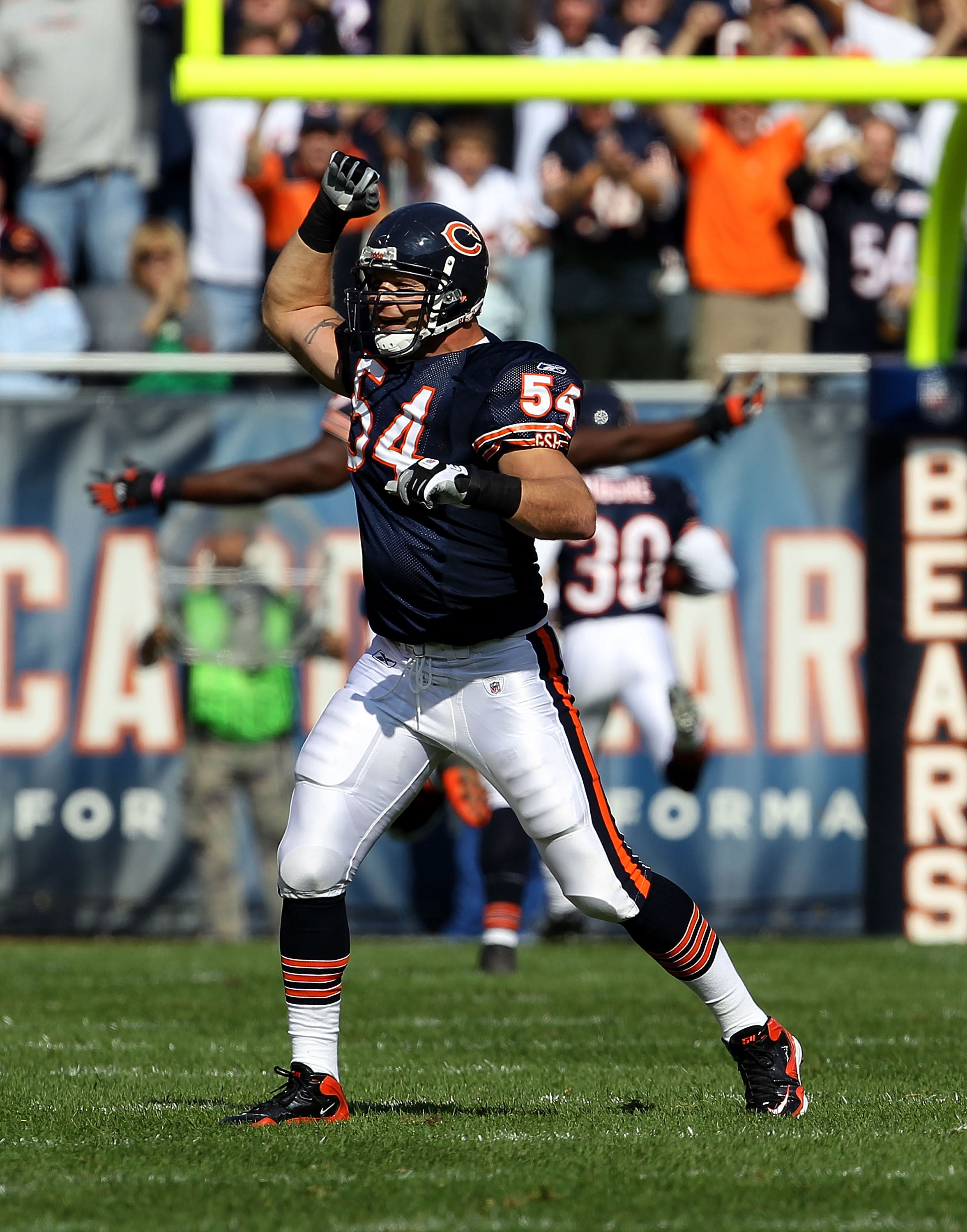 Chicago Bears defense – led by Charles Tillman, Brian Urlacher – pounds on  Tennessee Titans en route to 51-20 rout – New York Daily News