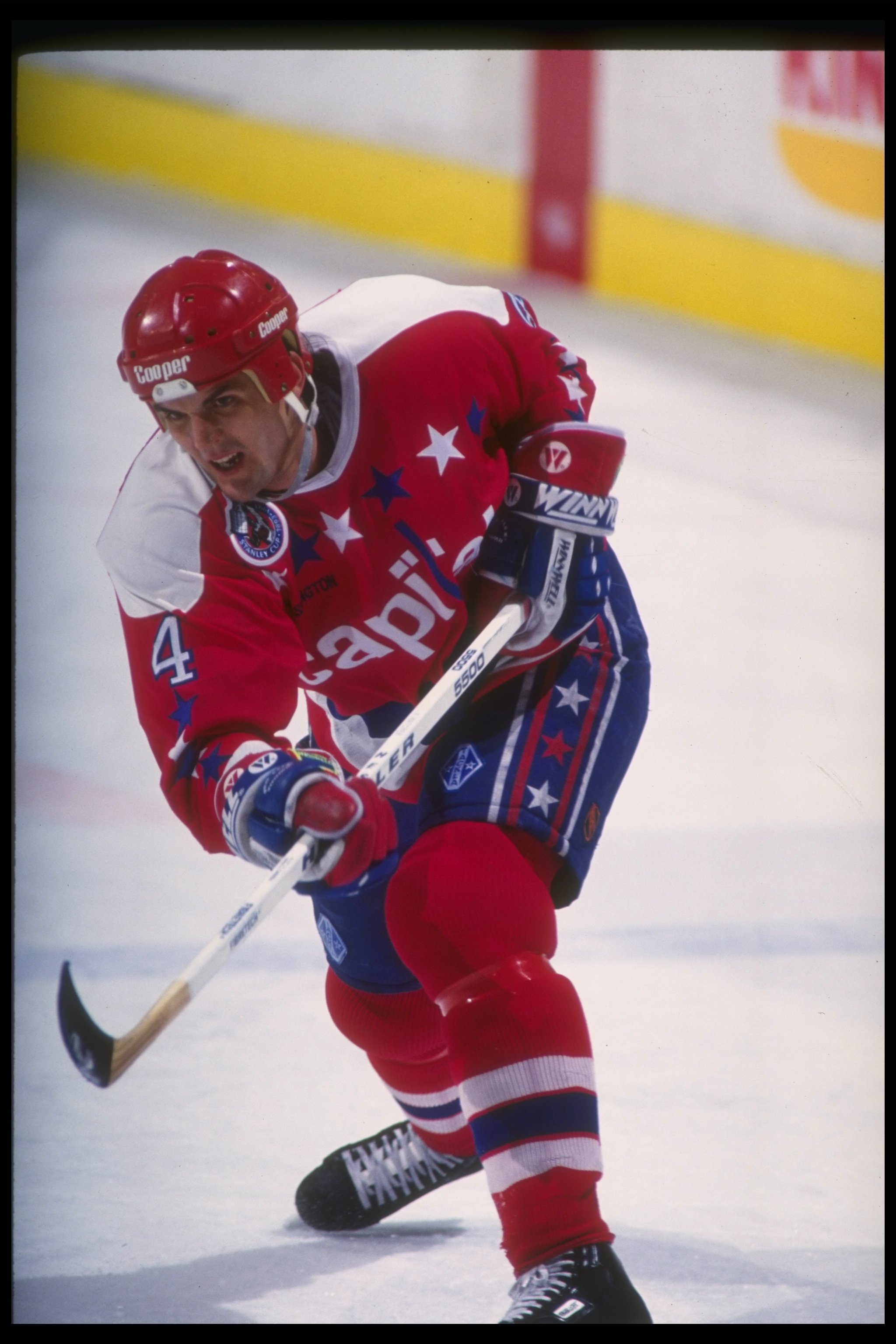 27 Jan 1993:  Defenseman Kevin Hatcher of the Washington Capitals moves down the ice during a game against the Buffalo Sabres at Memorial Auditorium in Buffalo, New York. Mandatory Credit: Rick Stewart  /Allsport