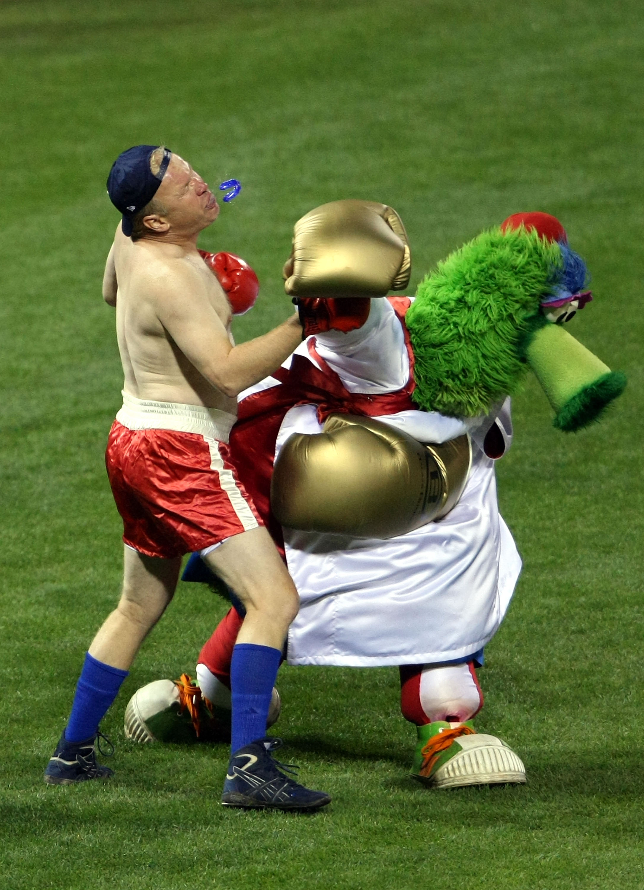 PHILADELPHIA - NOVEMBER 01:  The Philly Phanatic, mascot of the Philadelphia Phillies performs against the New York Yankees in Game Four of the 2009 MLB World Series at Citizens Bank Park on November 1, 2009 in Philadelphia, Pennsylvania.  (Photo by Nick