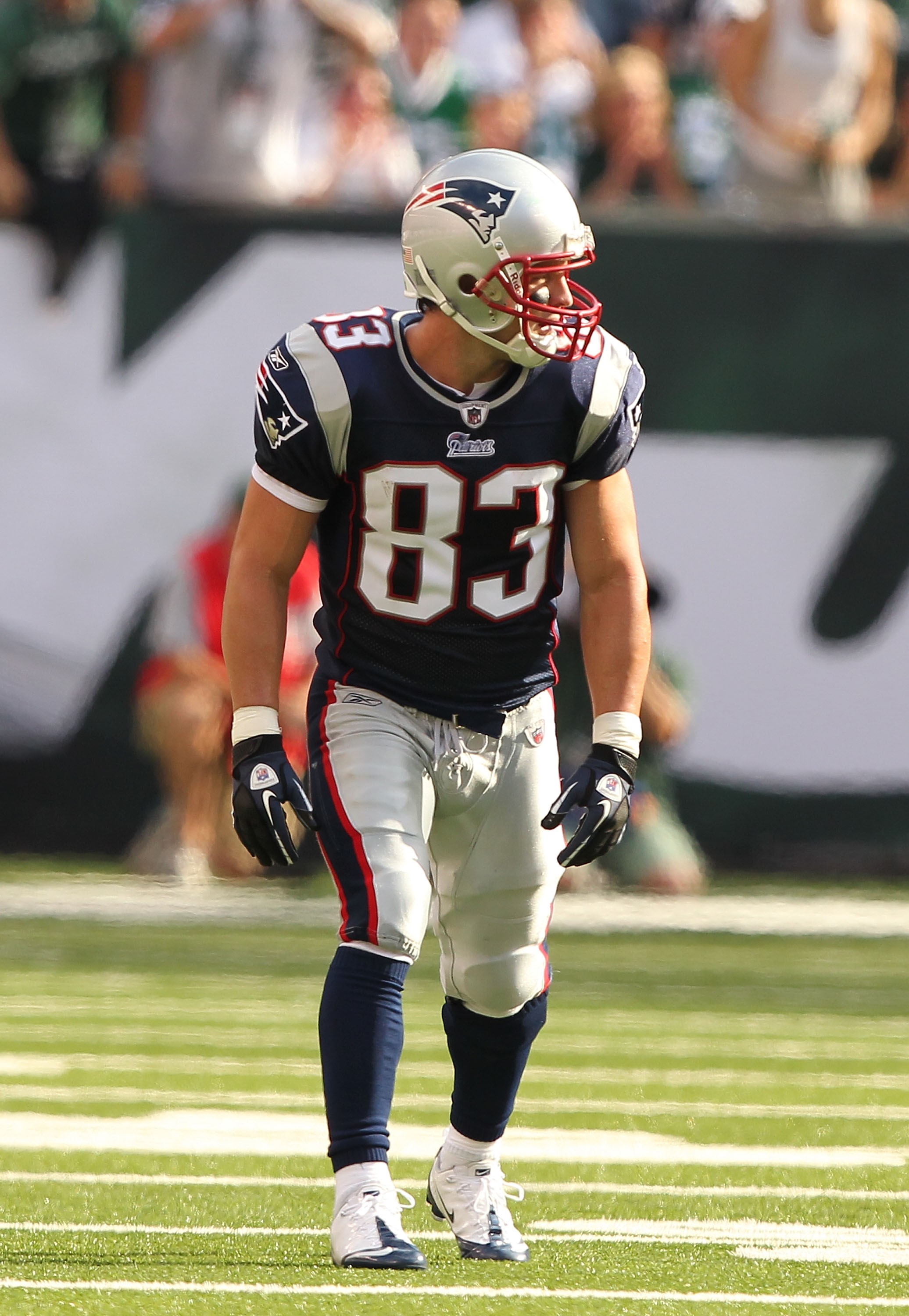 EAST RUTHERFORD, NJ - SEPTEMBER 19:  Wes Welker #83 of the New England Patriots in action against  the New York Jets during their  game on September 19, 2010 at the New Meadowlands Stadium  in East Rutherford, New Jersey.  (Photo by Al Bello/Getty Images)