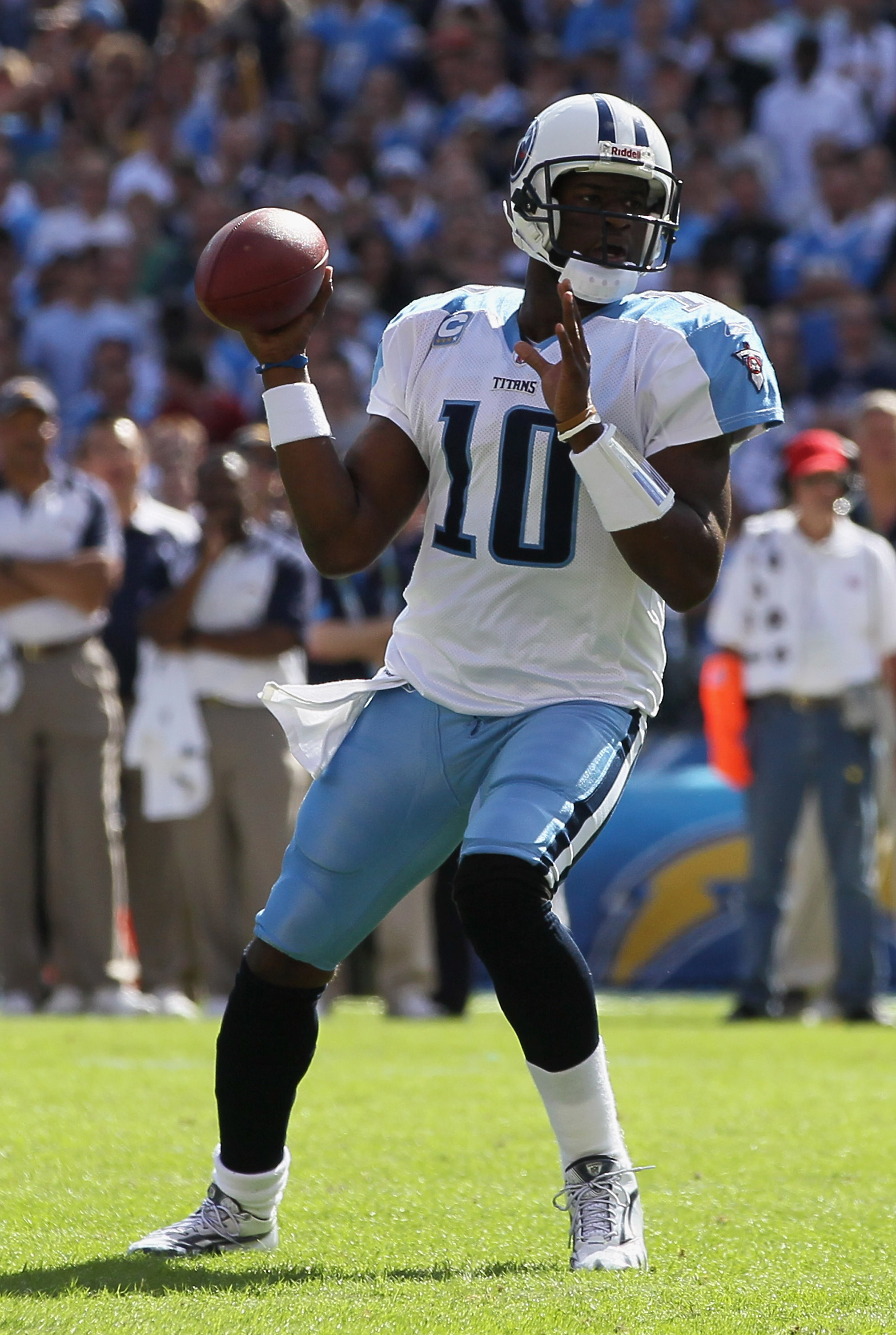 Will the Tennessee Titans Waive Randy Moss? - Music City Miracles