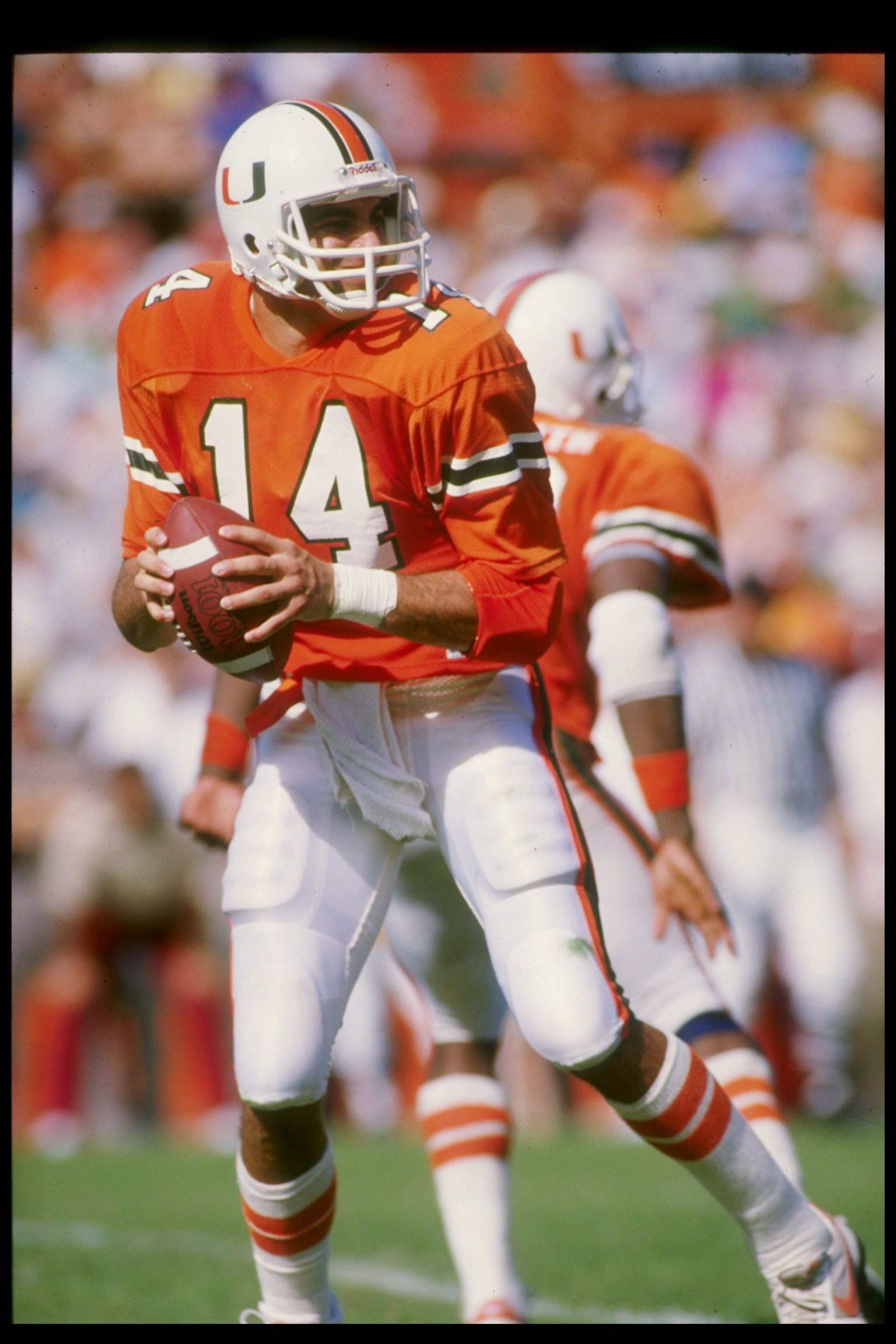 1986:  Quarterback Vinny Testaverde of the Miami Hurricanes prepares to pass the ball. Mandatory Credit: Allsport  /Allsport