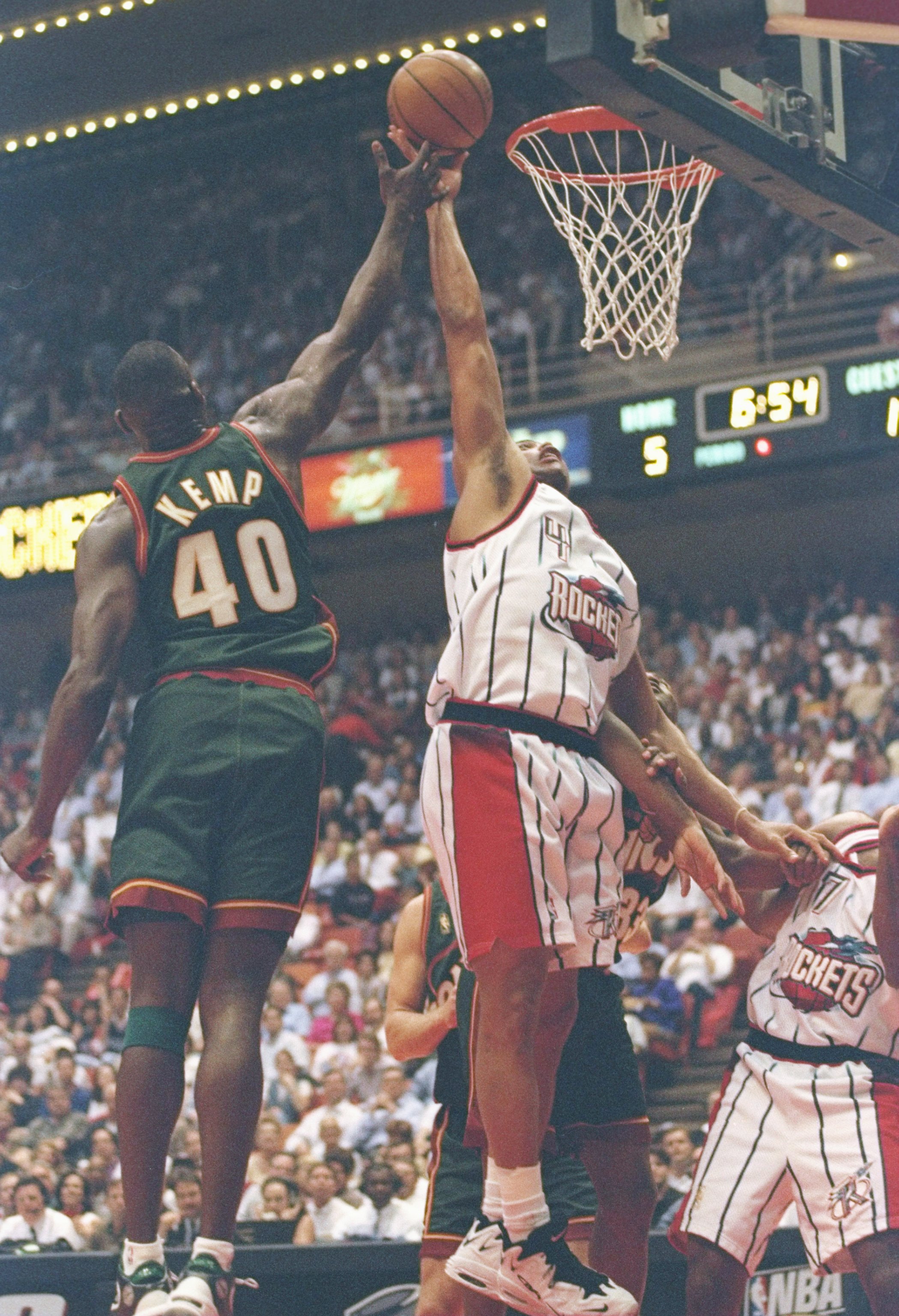 Michael Jordan vs. Kobe Bryant and the 50 Best 1-on-1 Dream Matchups