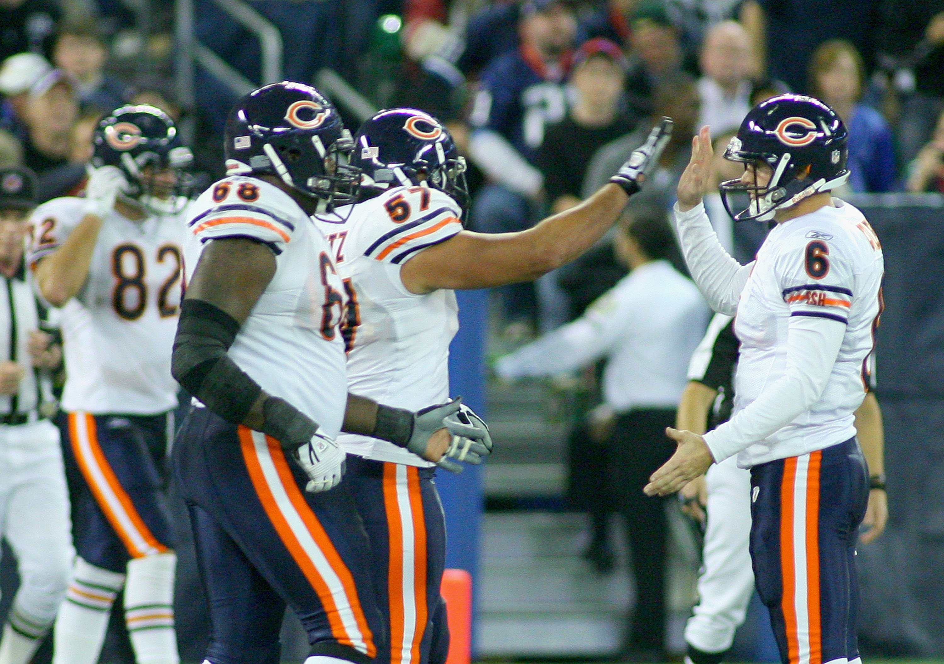 Chicago Bears: Grading the Bears' Huge Win To Get Back into First Place, News, Scores, Highlights, Stats, and Rumors