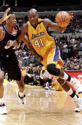 28 Jan 2000: Glen Rice #41 of the Los Angeles Lakers sits on the bench  during the Lakers 117-89 victory over the Milwaukee Bucks at the Staples  Center in Los Angeles, CA. (