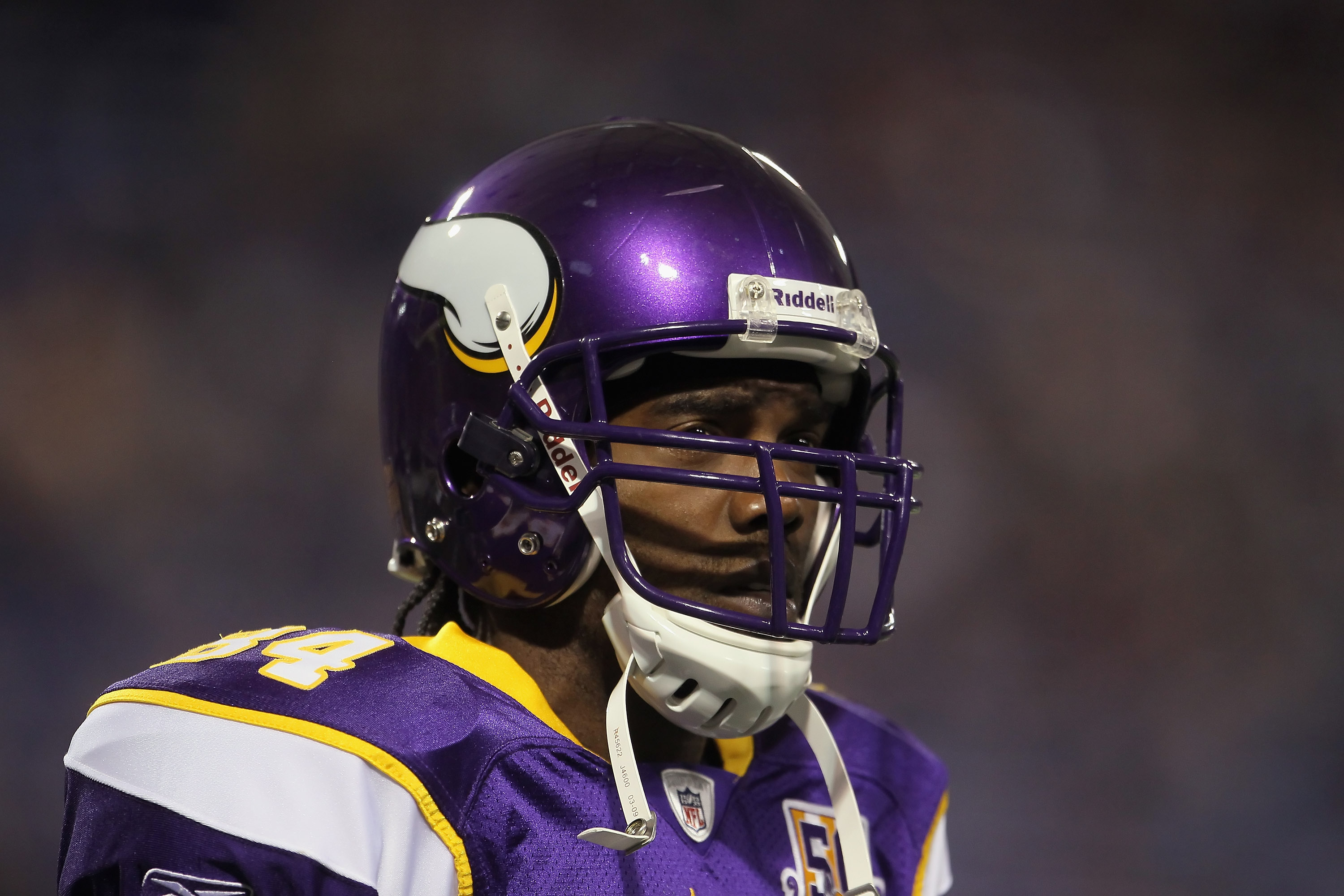 MINNEAPOLIS - OCTOBER 17:  Wide receiver Randy Moss #84 the Minnesota Vikings looks on prior to the start of the game against the Dallas Cowboys at Mall of America Field on October 17, 2010 in Minneapolis, Minnesota.  (Photo by Jeff Gross/Getty Images)