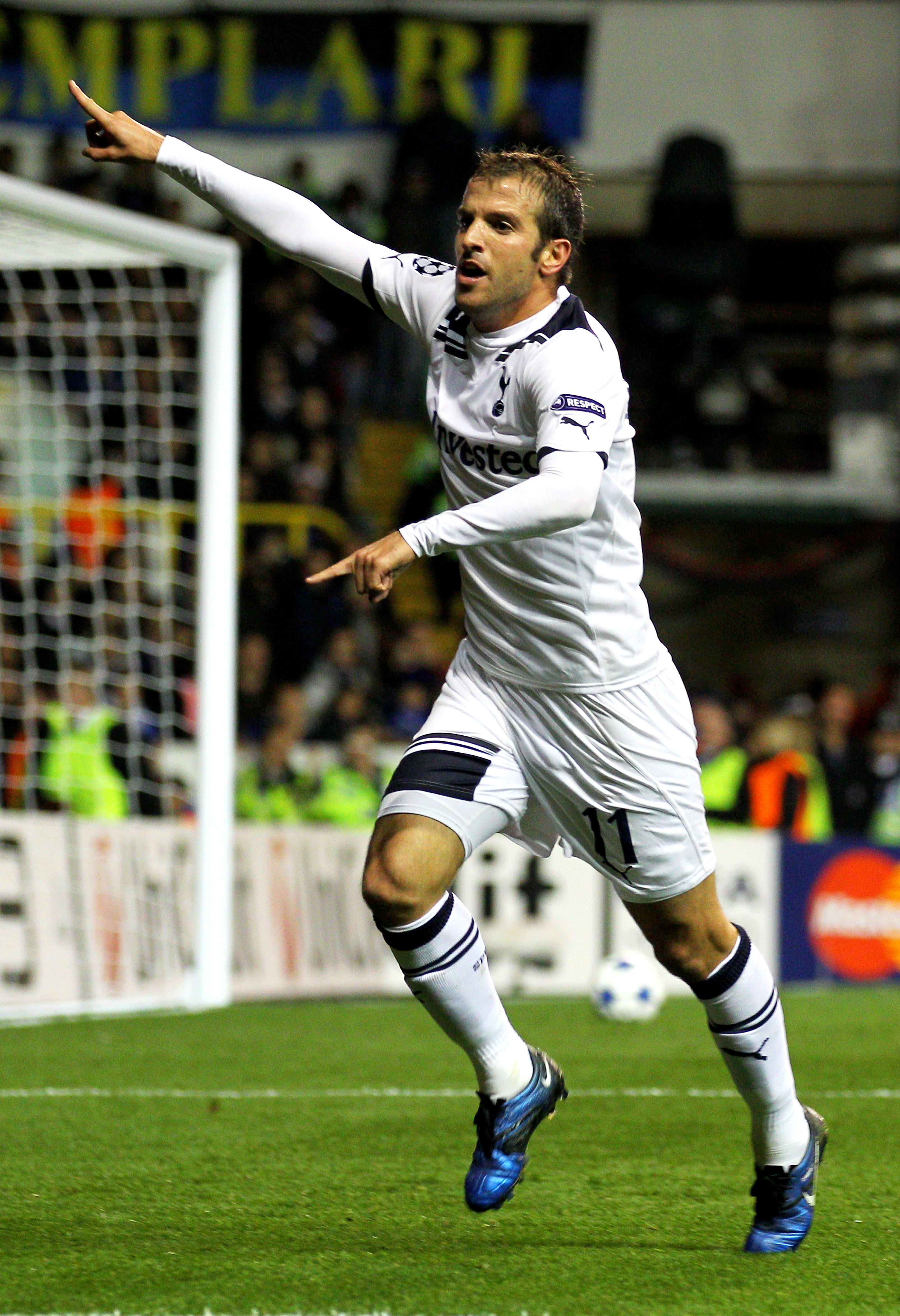LONDON, ENGLAND - NOVEMBER 02:  Rafael van der Vaart of Spurs celebrates after scoring the opening goal during the UEFA Champions League Group A match between Tottenham Hotspur and Inter Milan at White Hart Lane on November 2, 2010 in London, England.  (P