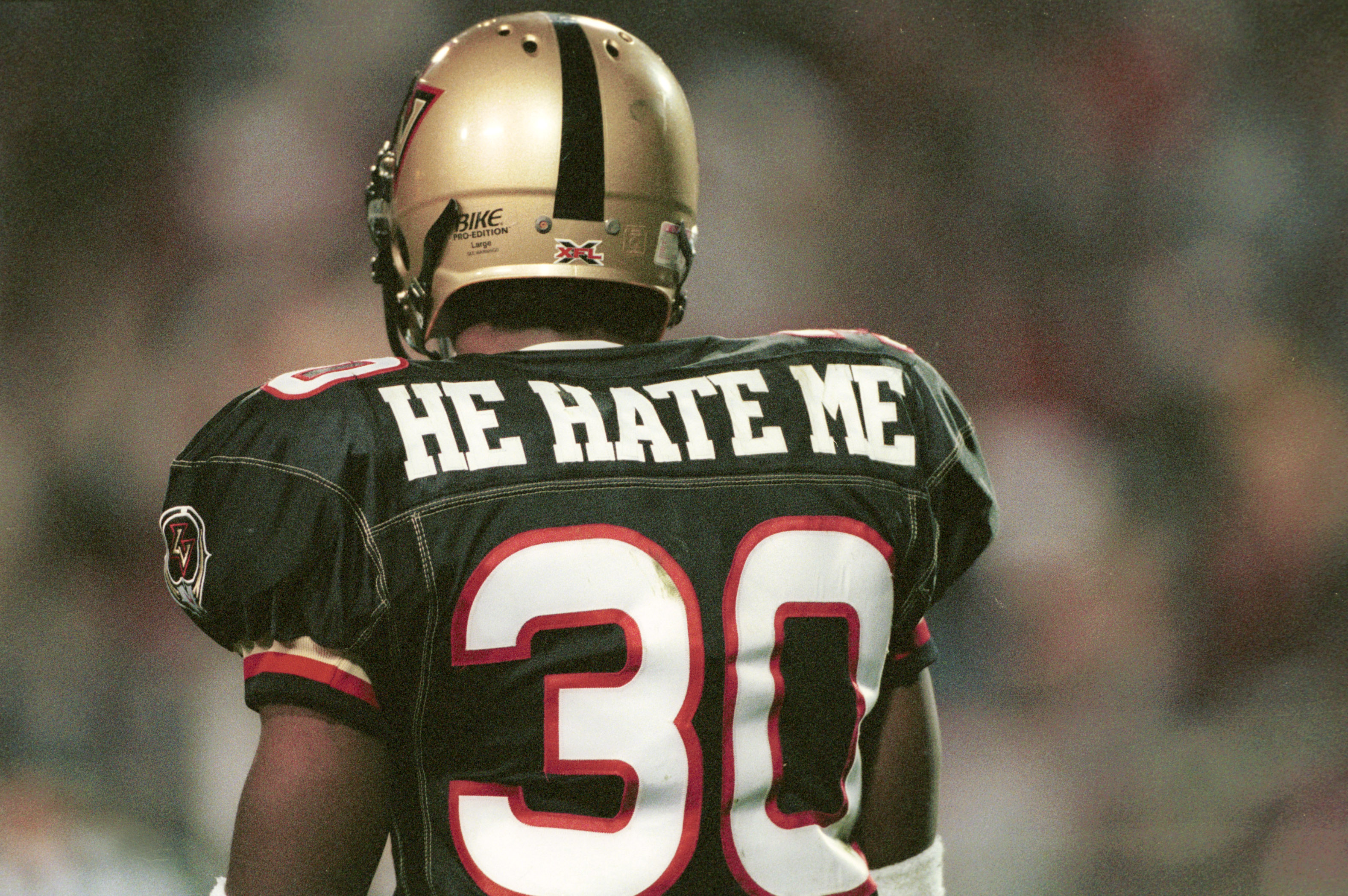 3 Feb 2001:  Rod 'He Hate Me' Smart #30 of the Las Vegas Outlaws in action against the New York/New Jersey Hitmen at Sam Boyd Stadium in Las Vegas, Nevada. The Outlaws won 19-0. Mandatory Credit: Todd Warshaw/ALLSPORT