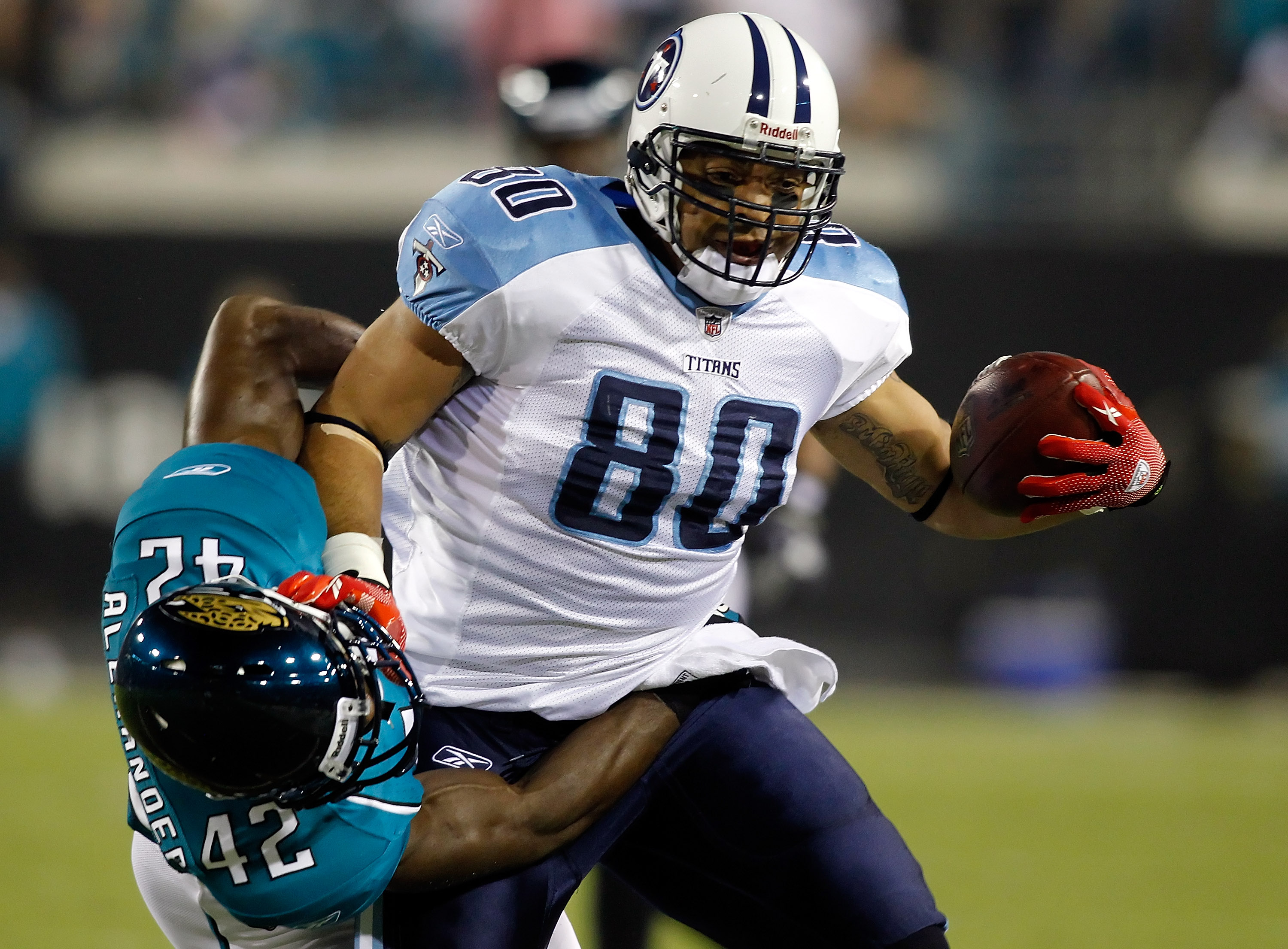 Titans place Dexter McCluster on IR