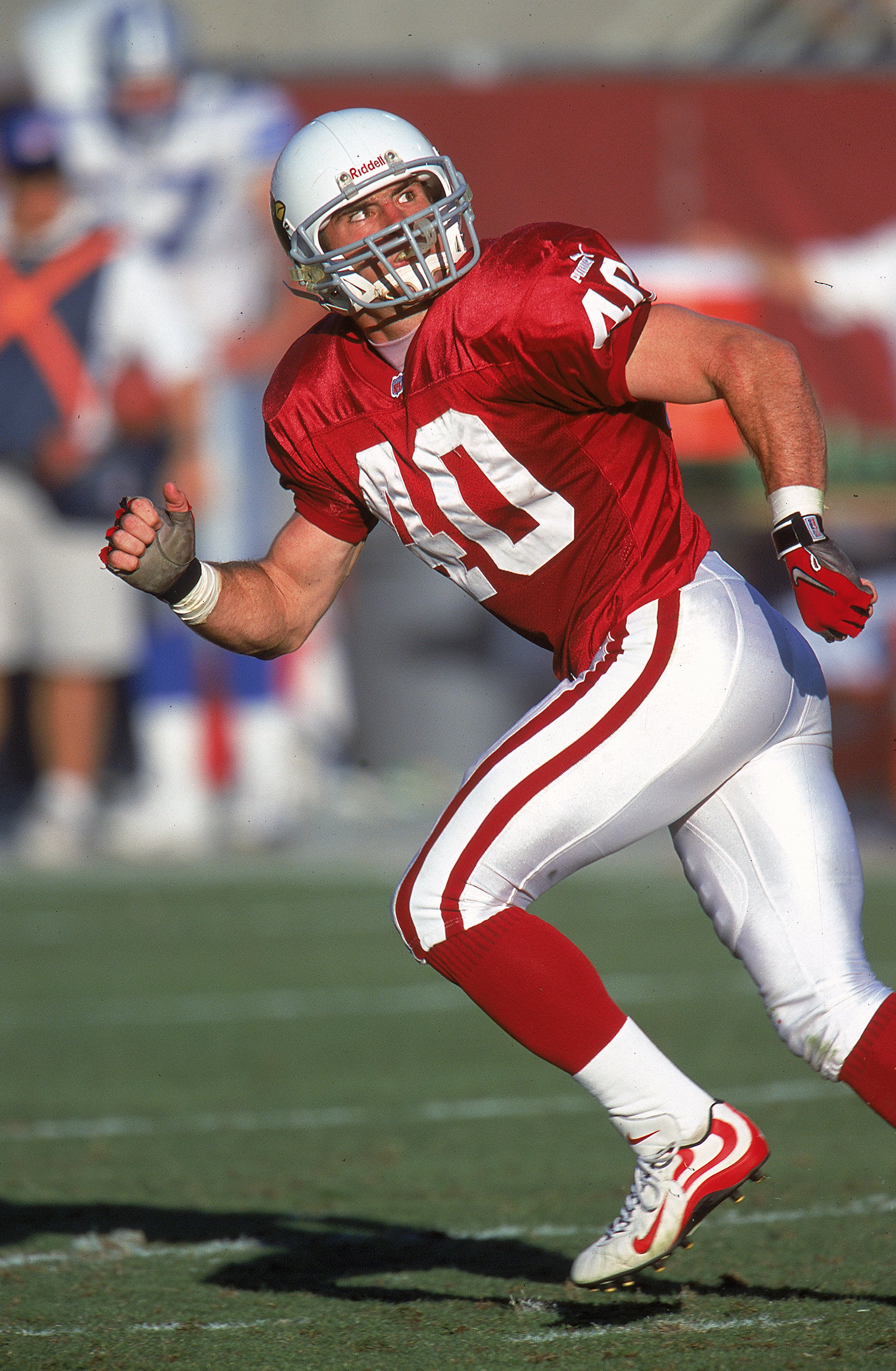 14 Nov 1999: Pat Tillman #40 of the Arizona Cardinals runs to catch the  pass during the game against the Detroit Lions at the Sun Devil Stadium in Tempe, Arizona. The Cardinals defeated the Lions 23-19. Mandatory Credit: Tom Hauck  /Allsport
