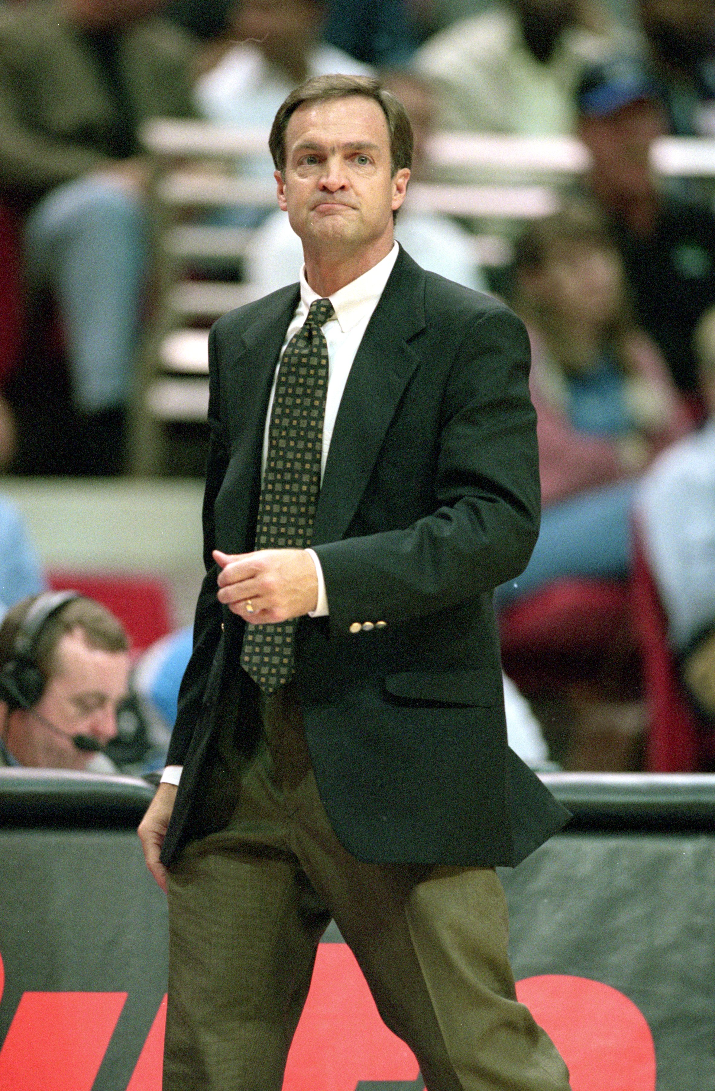 10 Oct 2000:  Head Coach Lon Kruger of the Atlanta Hawks watches the action during the pre-season game against the Orlando Magic at the TD Waterhouse Arena in Orlando, Florida.  The Magic defeated the Hawks 105-83.  NOTE TO USER: It is expressly understoo