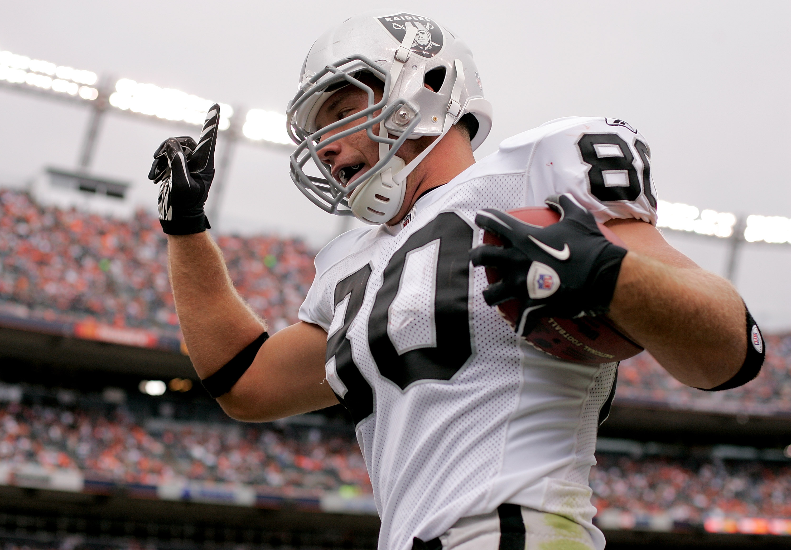 Oakland, California, USA. 6th Dec, 2012. Oakland Raiders running back Darren  McFadden (20) celebrates touchdown in black hole on Thursday at O.co  Coliseum in Oakland, CA. The Broncos defeated the Raiders 26-13.