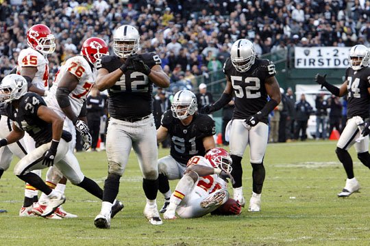 Oakland Raiders' new franchise tag ensures Richard Seymour to stay