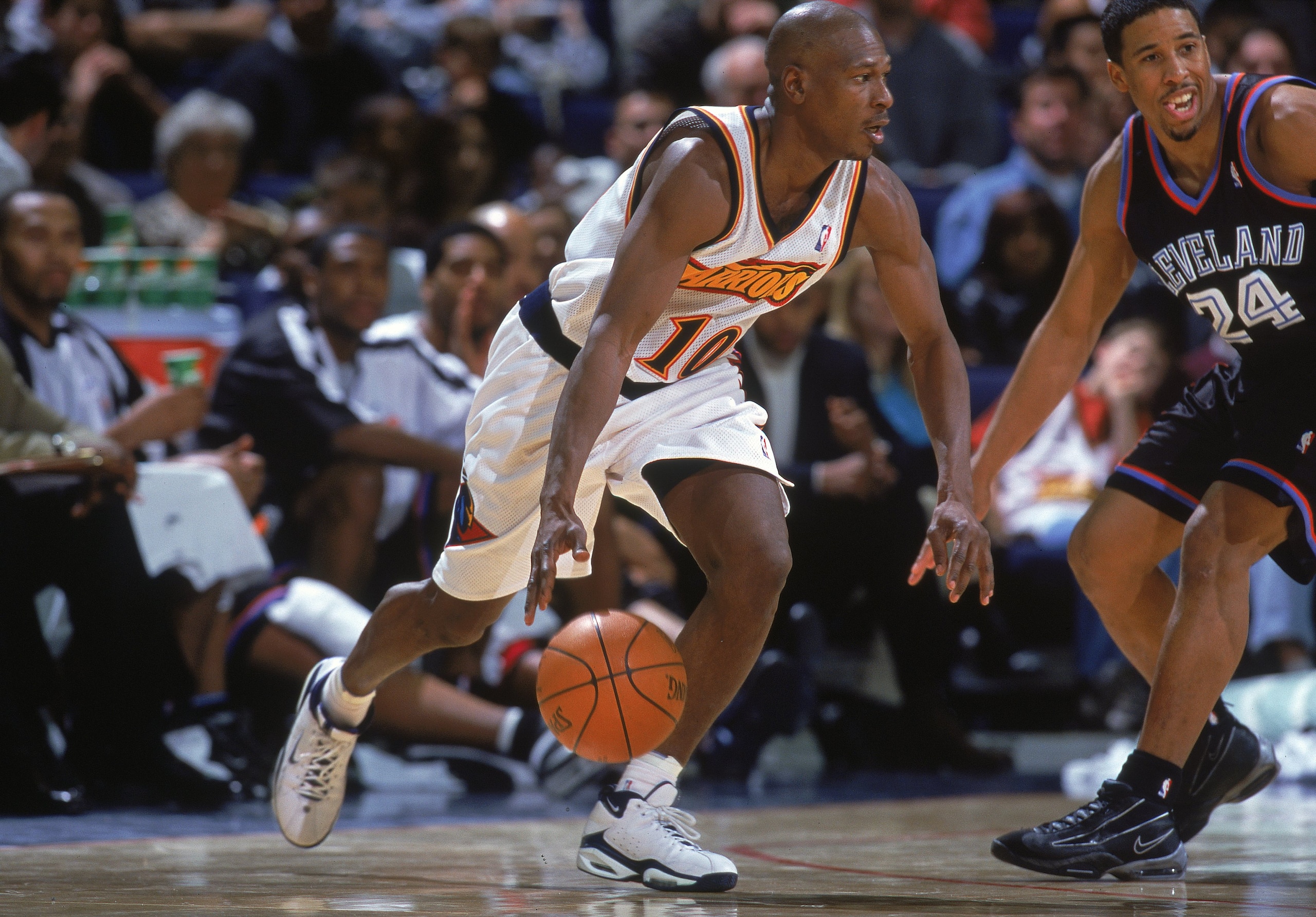 15 Jan 2001: Mookie Blaylock #10 of the Golden State Warriors moves with the ball as Andre Miller #24 of the Cleveland Cavaliers gaurds him during the game at the Arena in Oakland in Oakland, California. The Cavaliers defeated the Warriors 107-101. NO 15 Jan 2001: Mookie Blaylock #10 of the Golden State Warriors moves with the ball as Andre Miller #24 of the Cleveland Cavaliers gaurds him during the game at the Arena in Oakland in Oakland, California. The Cavaliers defeated the Warriors 107-101. NO
