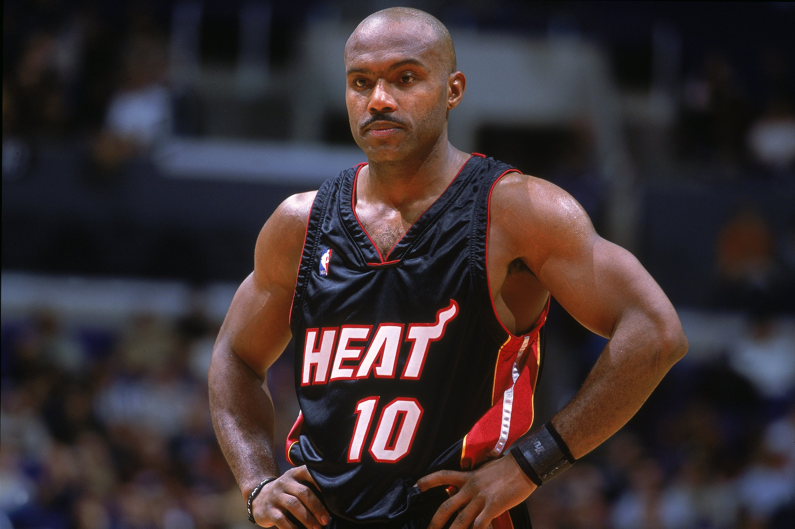 13 Dec 2000: Tim Hardaway #10 of the Miami Heat looks on during the game against the Los Angeles Clippers at the STAPLES Center in Los Angeles, California. The Heat defeated the Clippers 94-88. NOTE TO USER: It is expressly understood that the only righ 13 Dec 2000: Tim Hardaway #10 of the Miami Heat looks on during the game against the Los Angeles Clippers at the STAPLES Center in Los Angeles, California. The Heat defeated the Clippers 94-88. NOTE TO USER: It is expressly understood that the only righ