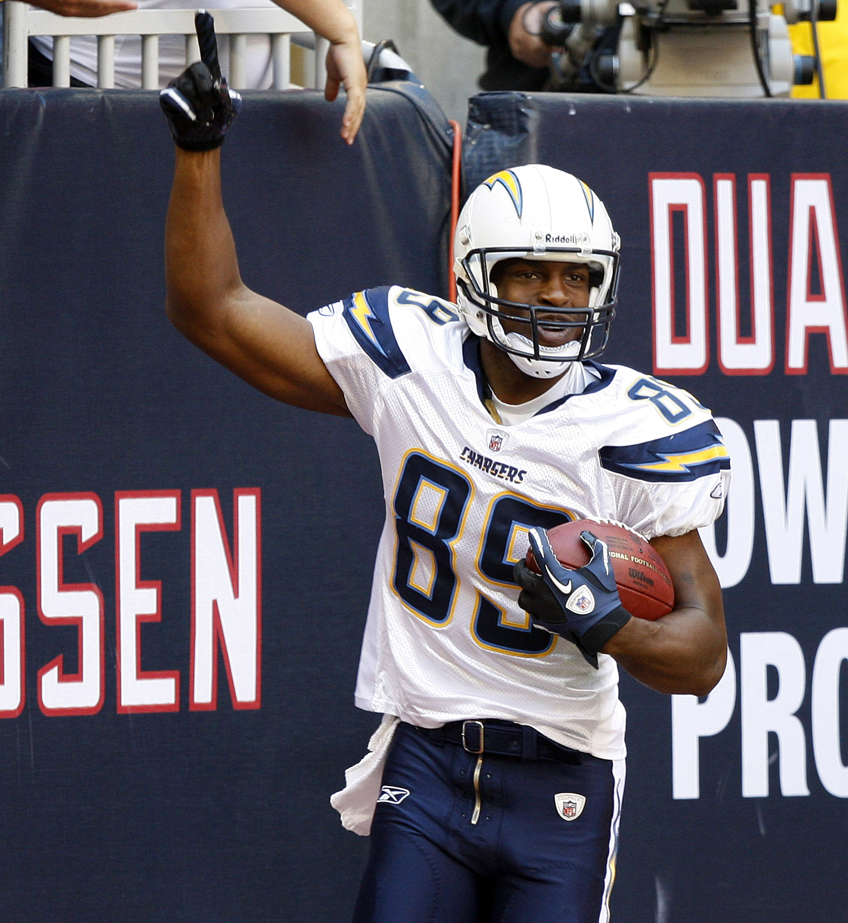 HOUSTON - NOVEMBER 07:  Wide receiver Seyi Ajirotutu #89 of the San Diego Chargers celebrates after a touchdown in the first quarter against the Houston Texans at Reliant Stadium on November 7, 2010 in Houston, Texas.  (Photo by Bob Levey/Getty Images)