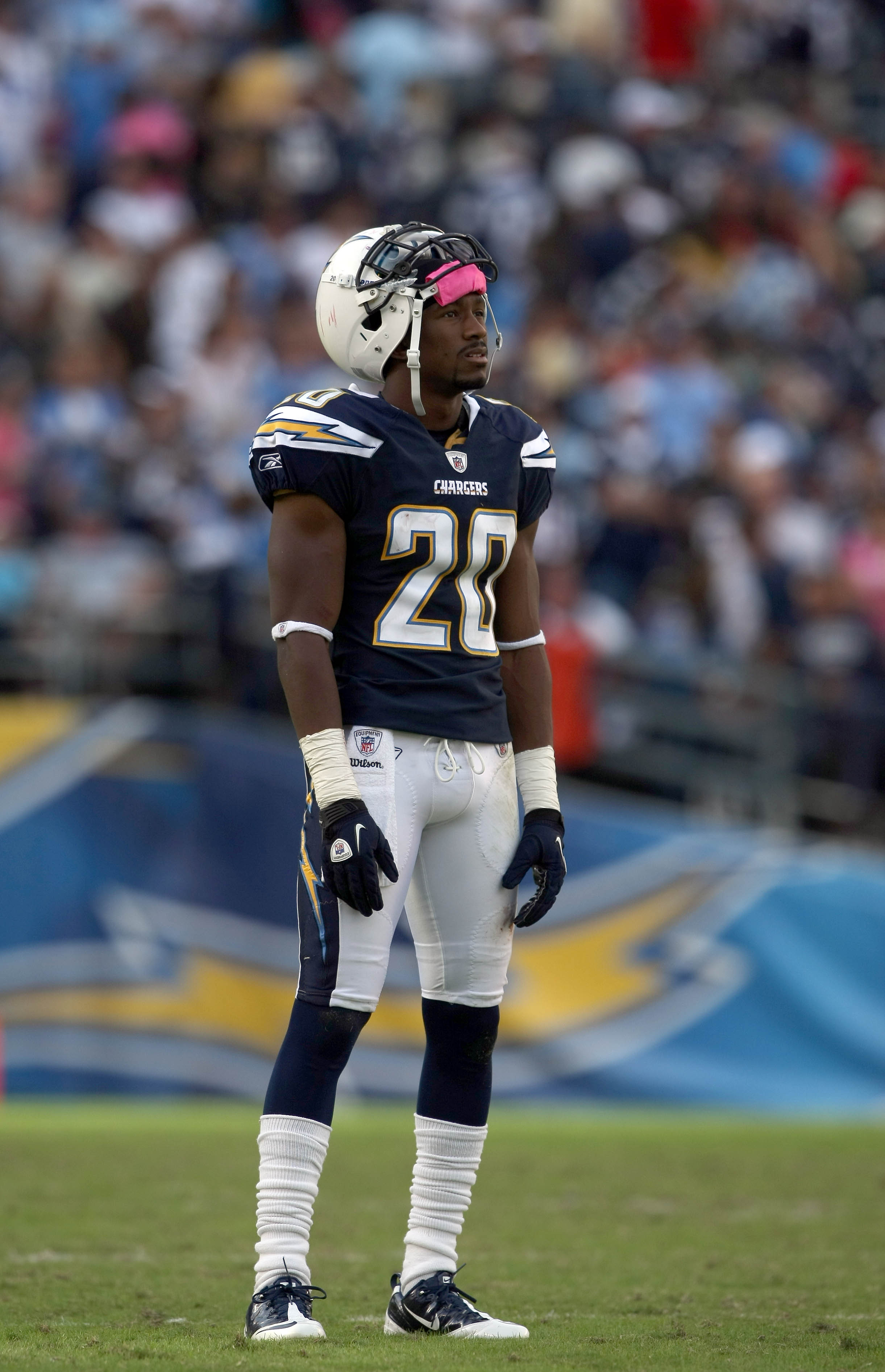 SAN DIEGO - OCTOBER 24:  Antoine Cason #20 of the San Diego Chargers looks on in disbelief after teammate Kicker Kris Brown #3 misses a field goal to tie at the end of regulation against the New England Patriots during NFL game on October 24, 2010 at Qual