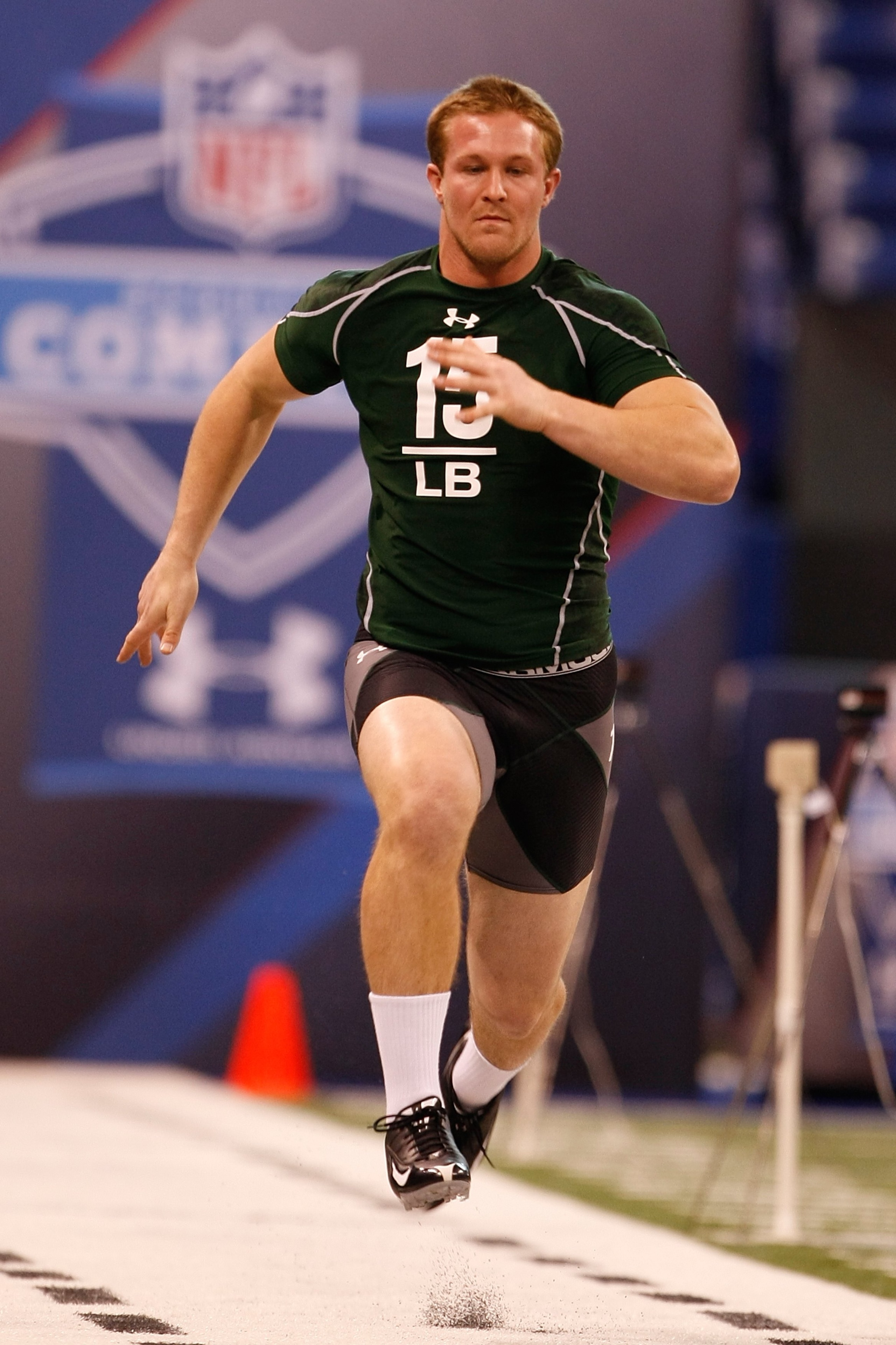 INDIANAPOLIS, IN - MARCH 1: Linebacker Travis Goethel of Arizona State runs the 40 yard dash during the NFL Scouting Combine presented by Under Armour at Lucas Oil Stadium on March 1, 2010 in Indianapolis, Indiana. (Photo by Scott Boehm/Getty Images)