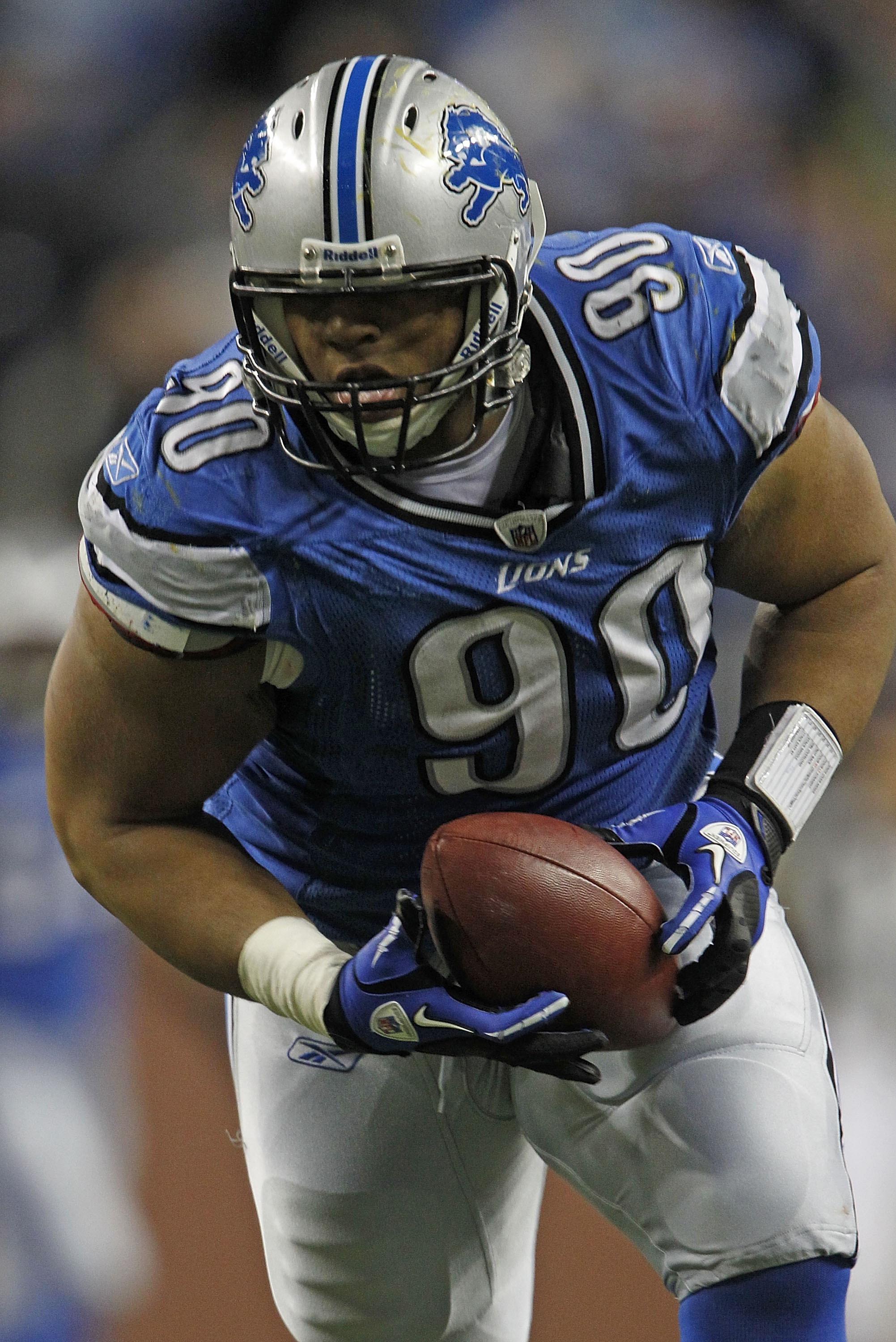 Detroit Lions' Ndamukong Suh, Oakland Raiders' Richard Seymour in