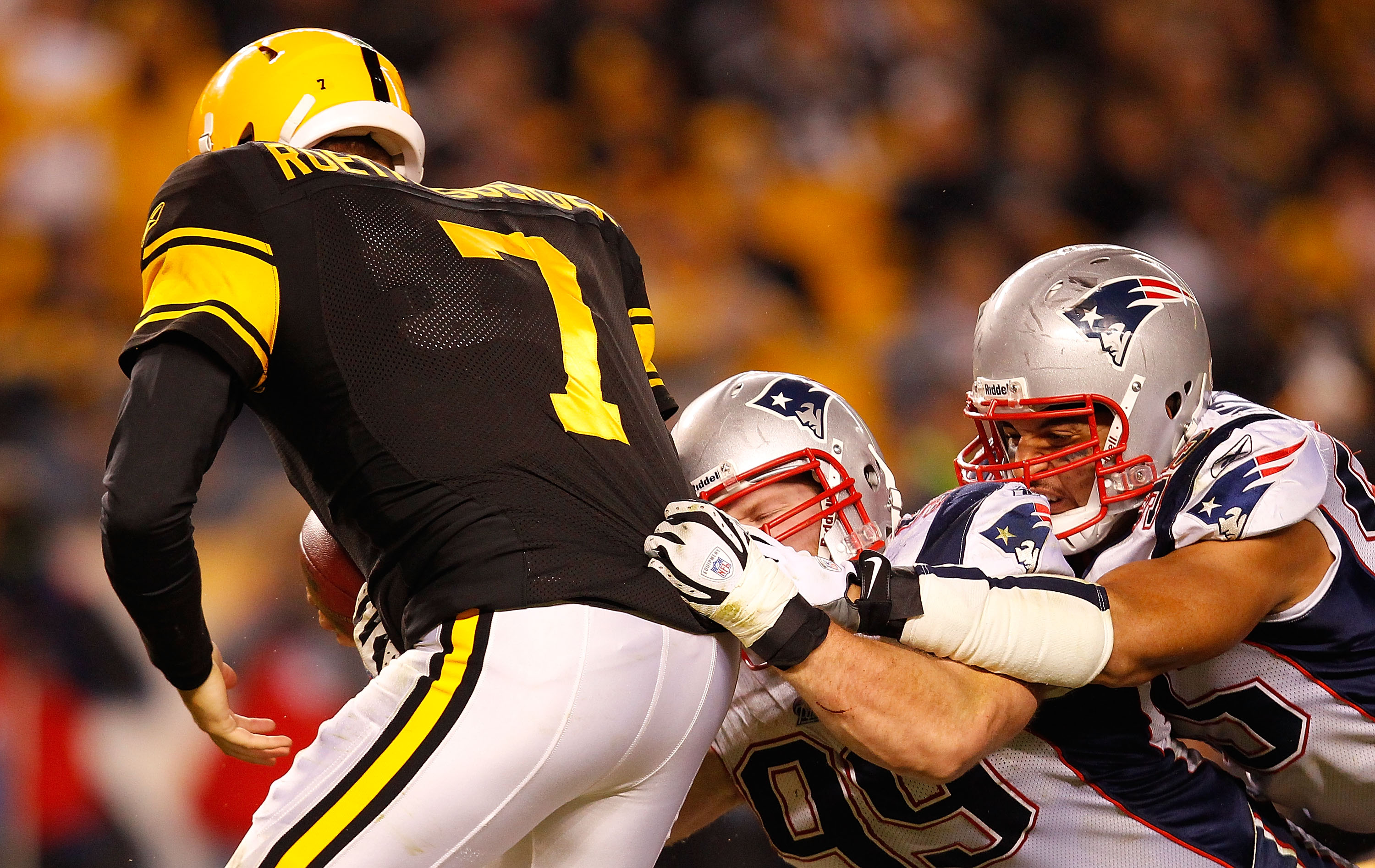 New England Patriots Rob Gronkowski runs off the field following the 39-26  win over the Pittsburgh Steelers at Heinz Field in Pittsburgh, Pennsylvania  on November 14, 2010. New England Patriots Rob Gronkowski