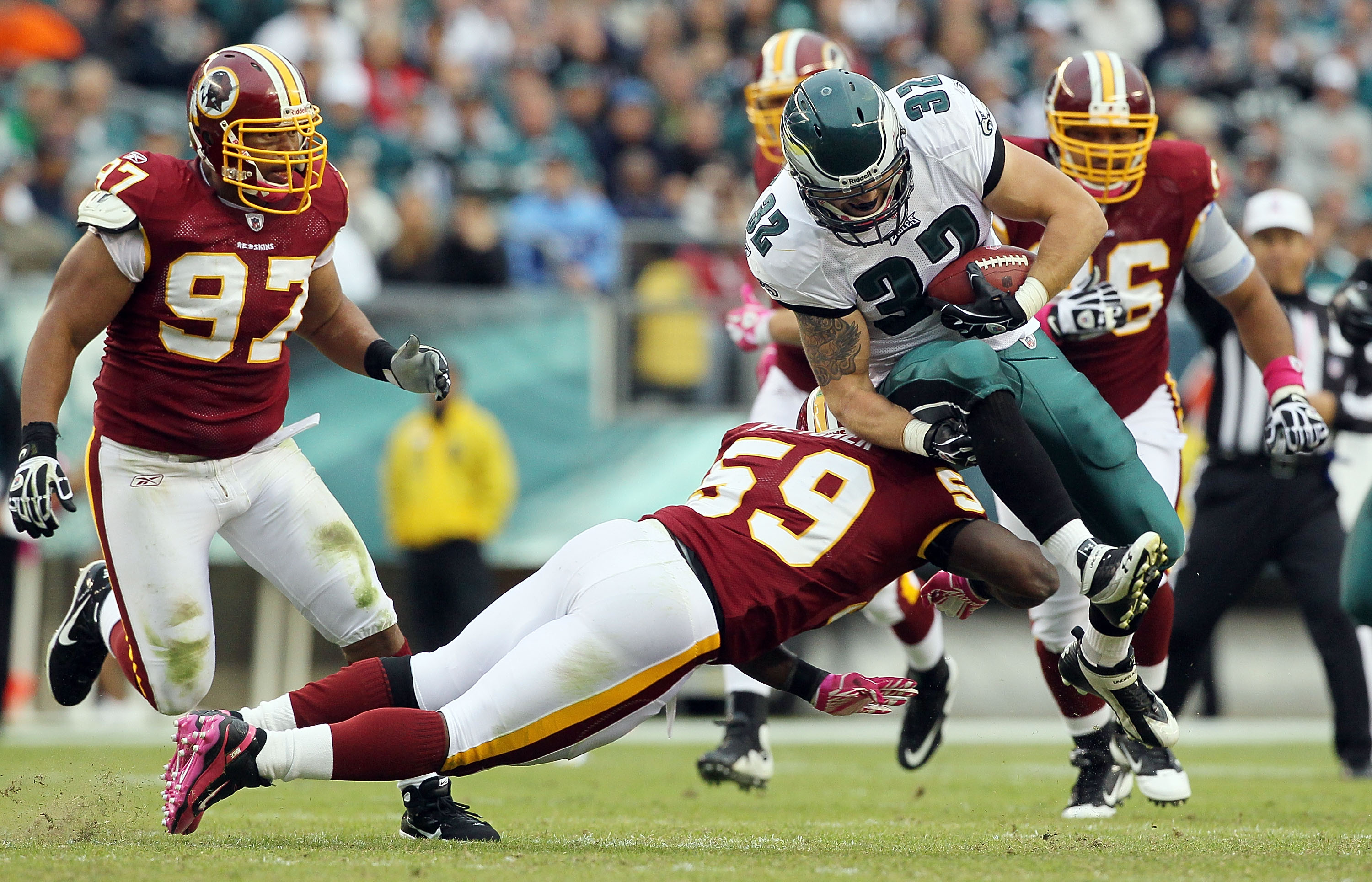 Football Legends in Action: Philadelphia Eagles and Washington Redskins