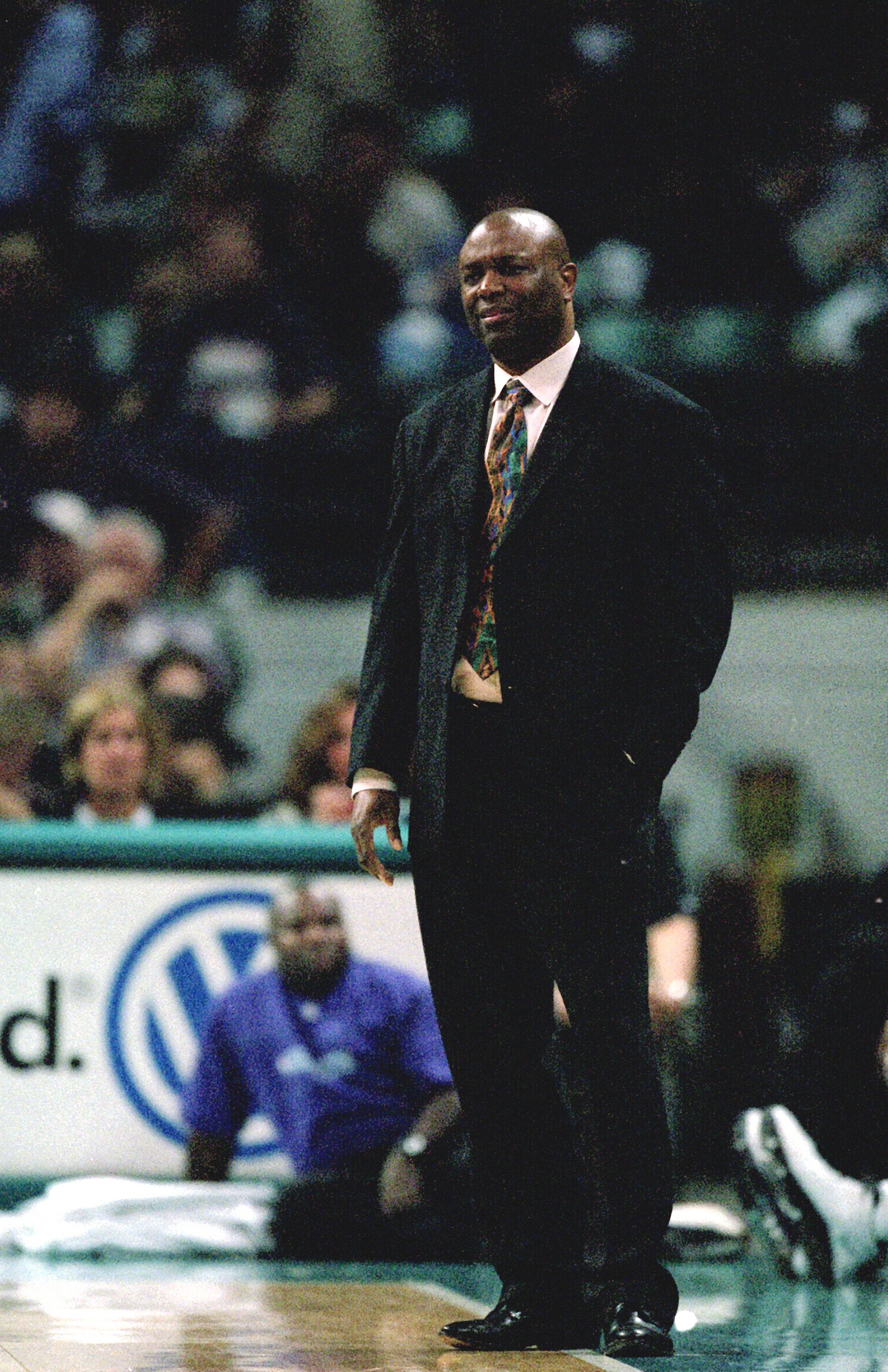 1 Nov 2000:  Head Coach Leonard Hamilton of the Washington Wizards watches the action on the court during the game against the  Charlotte Hornets at the Charlotte Coliseum in Charlotte, North Carolina. The Wizards defeated the Hornets 95-77. NOTE TO USER: