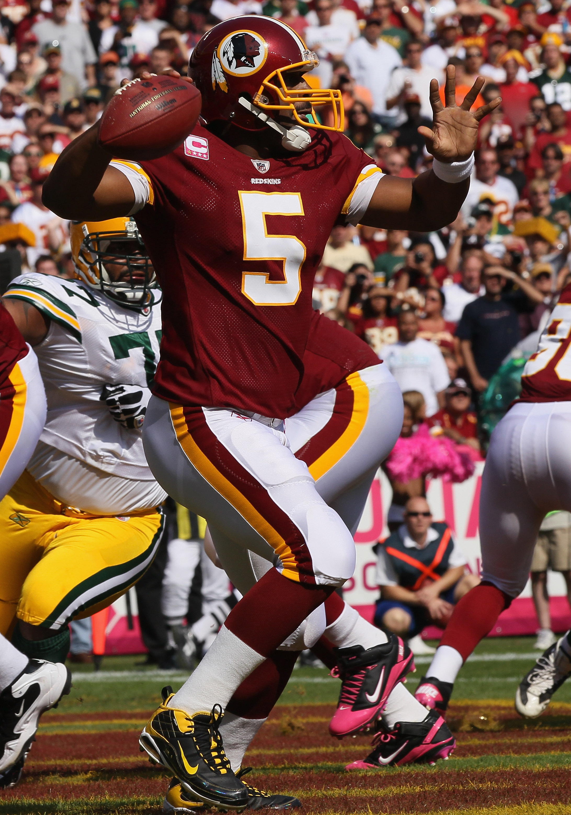 NFL NEWS: McNabb gets contract extension with Redskins