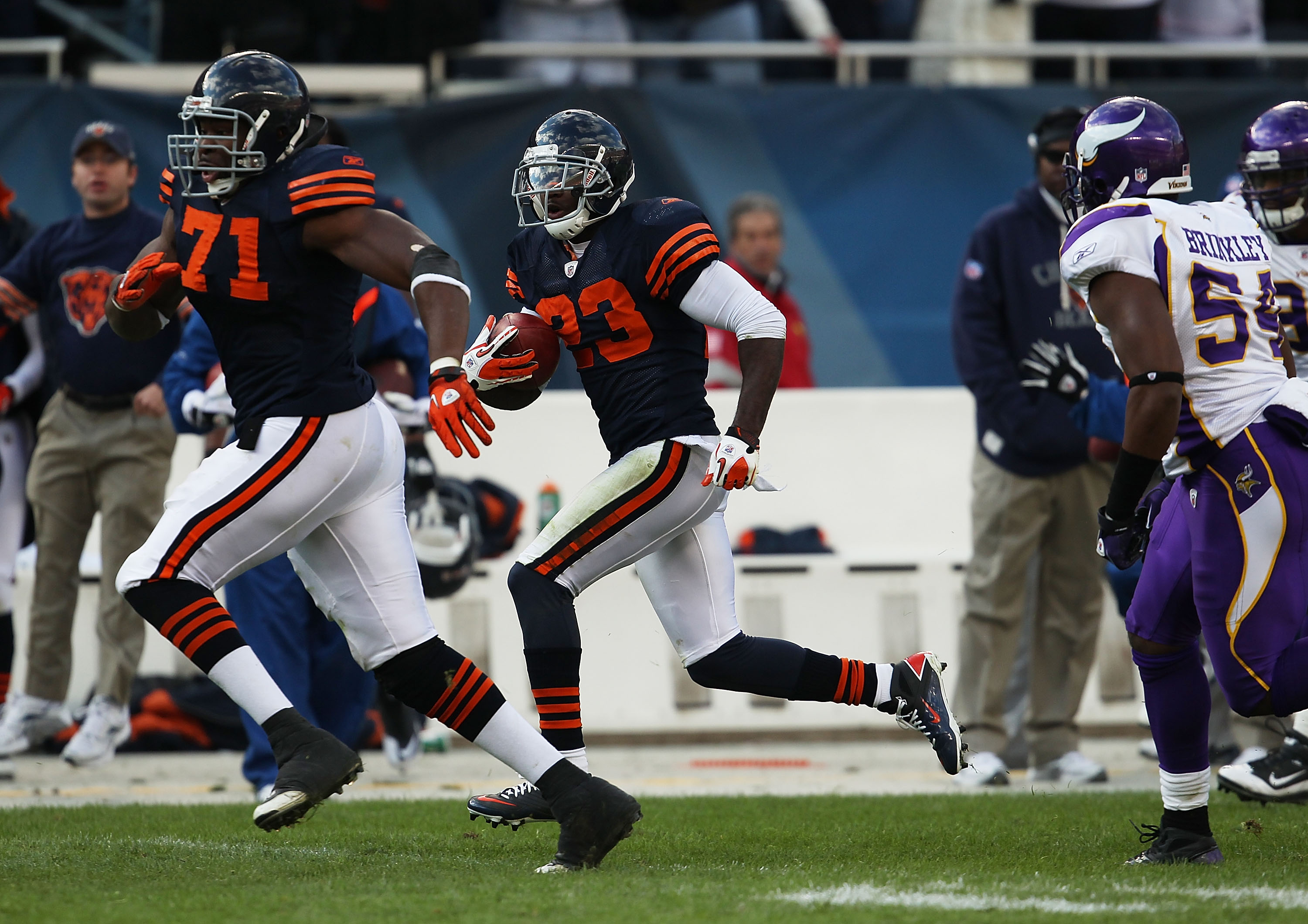 Chicago Bears: Grading the Bears' Huge Win To Get Back into First Place, News, Scores, Highlights, Stats, and Rumors