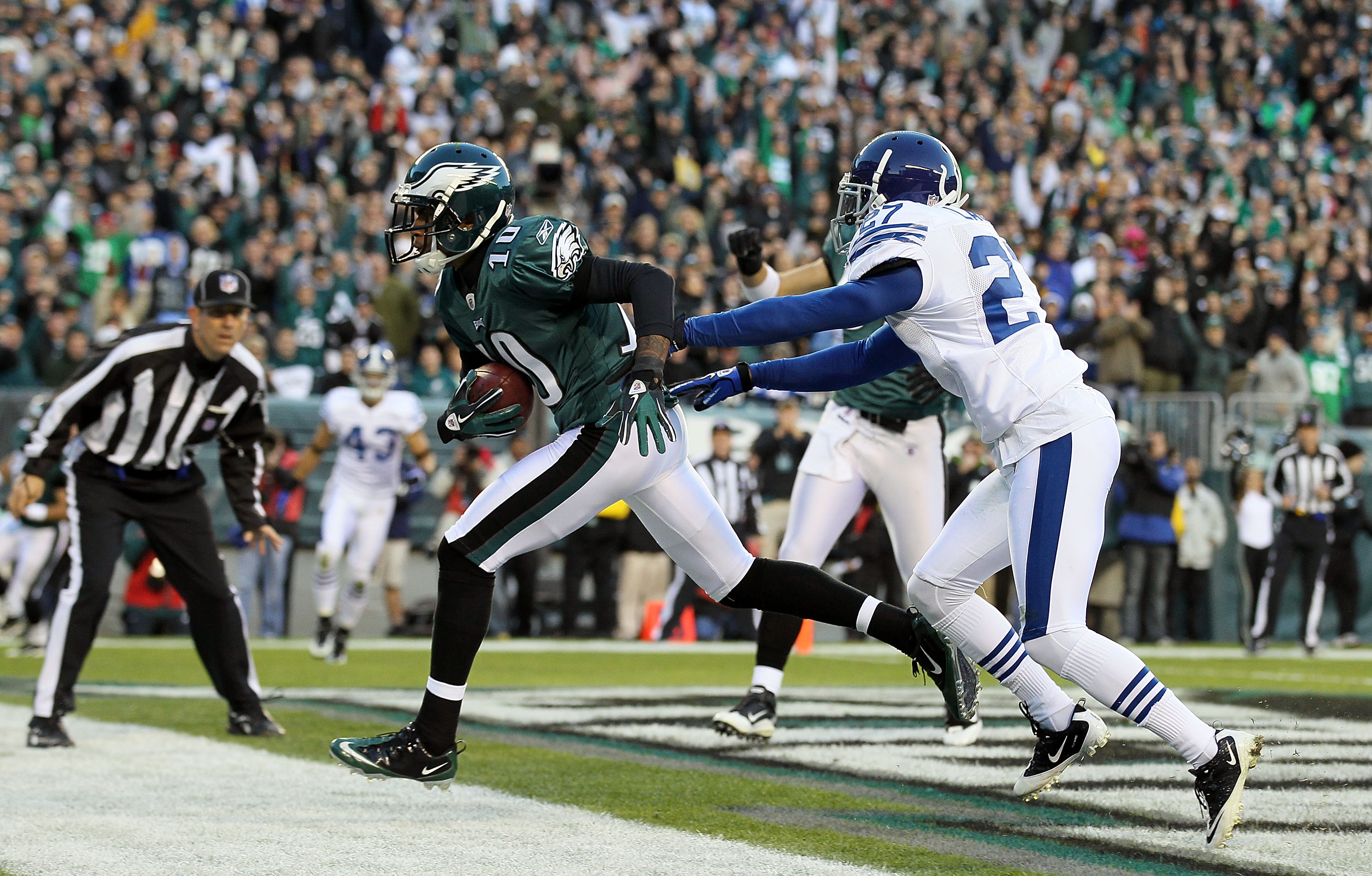 October 9, 2017 - Philadelphia, Pennsylvania, U.S. - Eagles' running back  LeGarrette Blount (29) jogs off the field during a NFL game between the  Arizona Cardinals and the Philadelphia Eagles at Lincoln