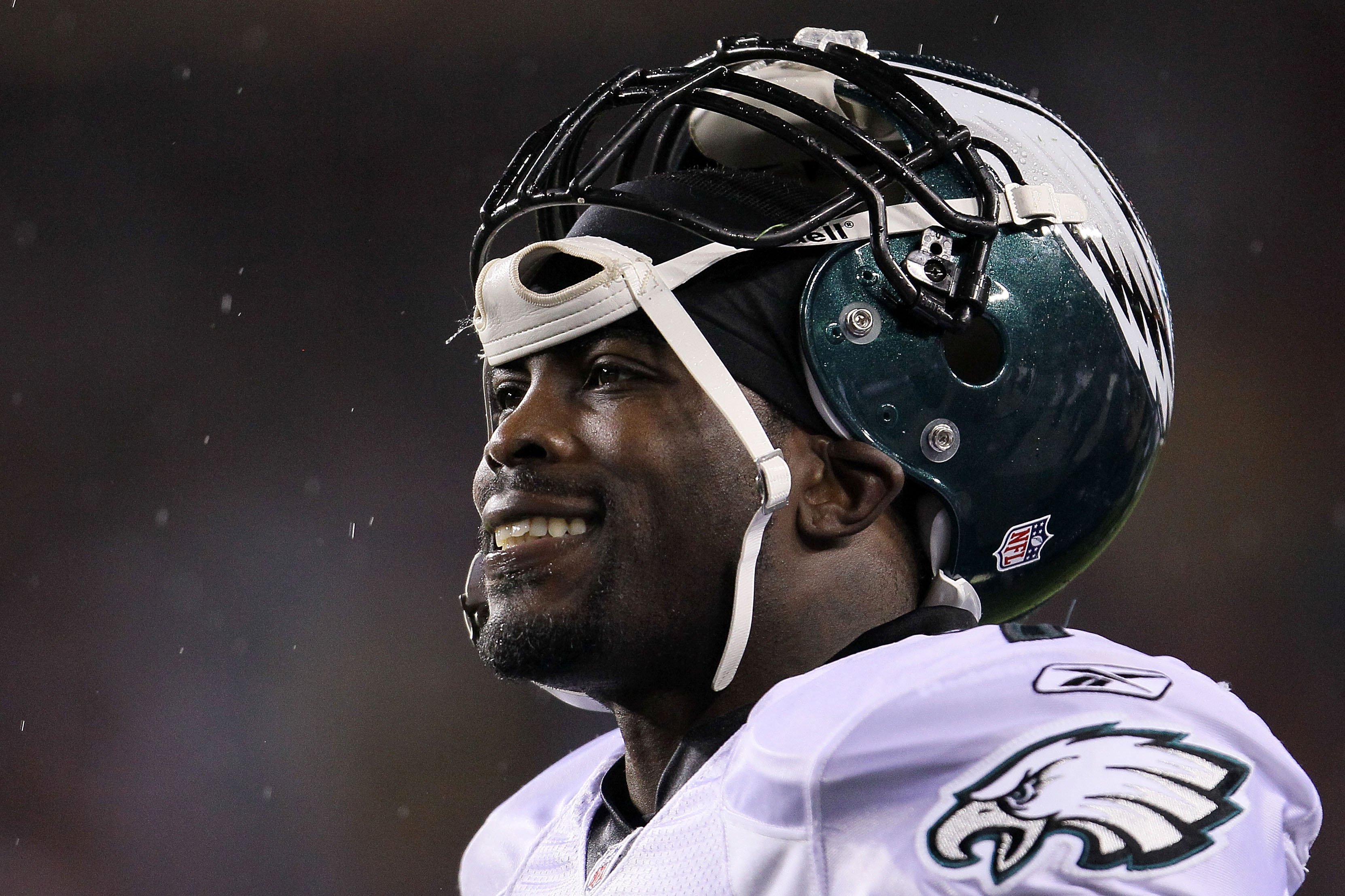 Michael Vick for NFL MVP? Here's 10 Players Who Disagree News