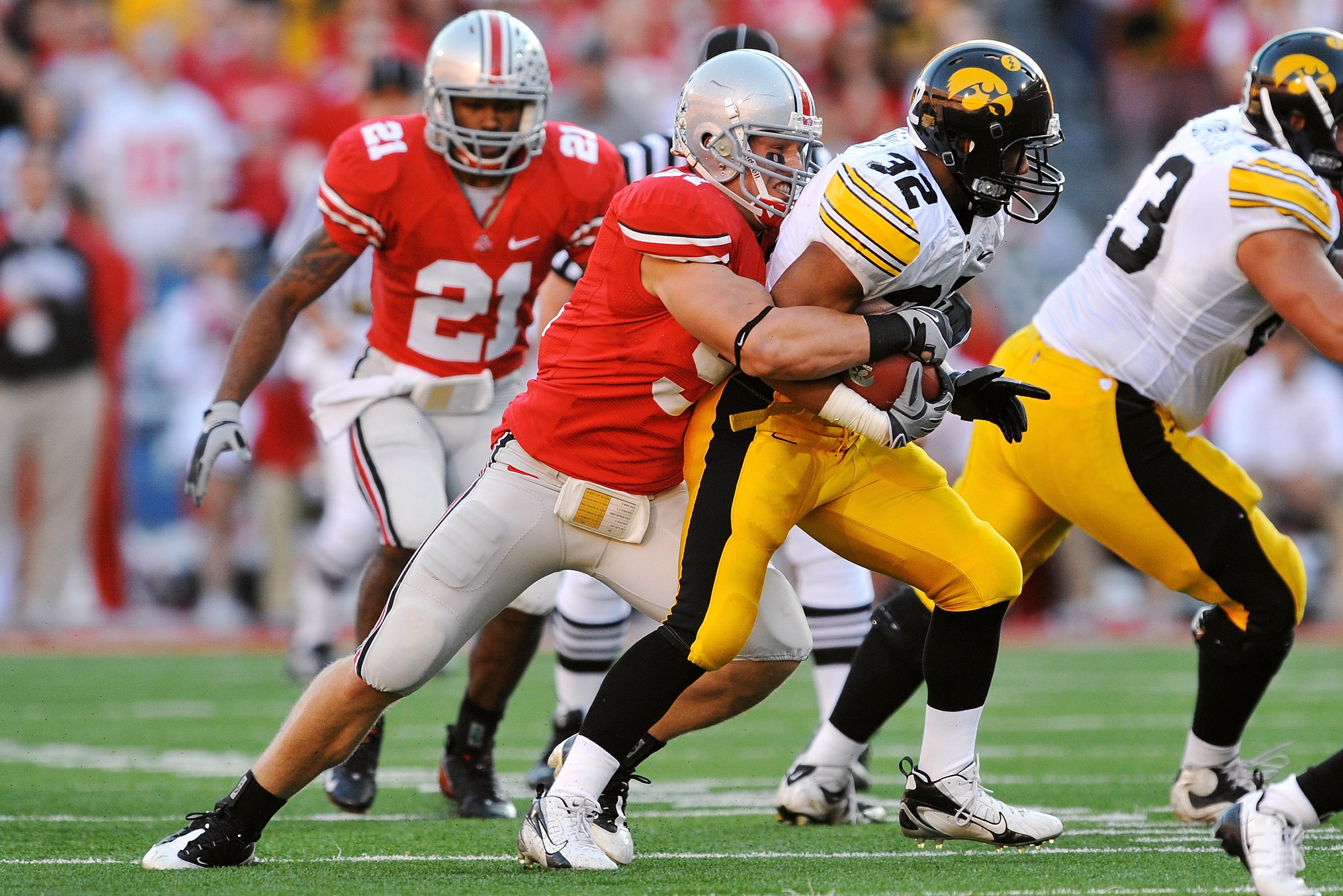 Ncaa Football Ohio State Vs Iowa Top 10 Must See Games In