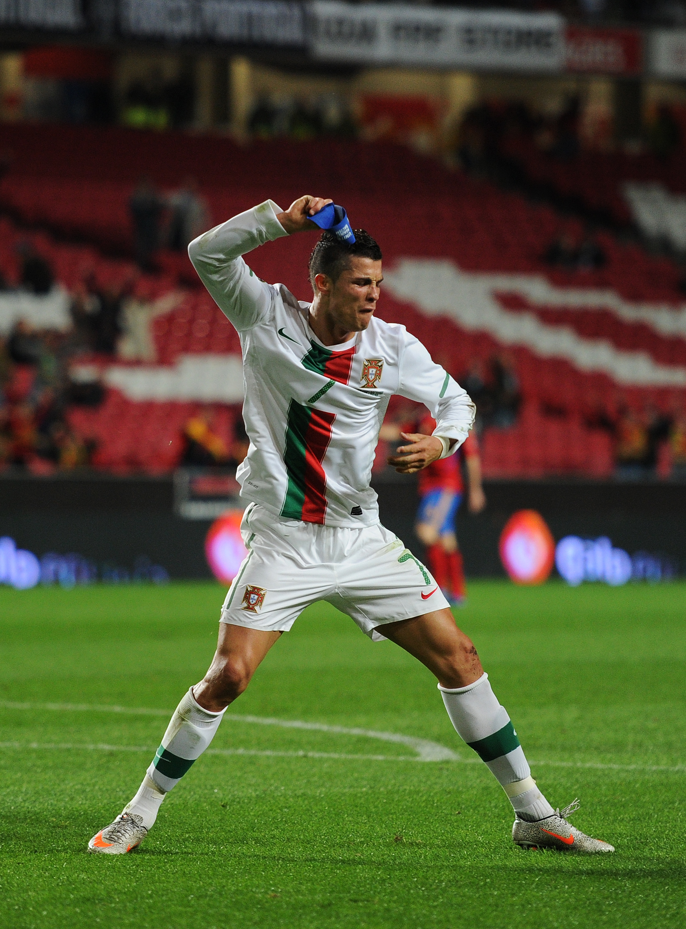 Video Nani Denies Cristiano Ronaldo A Wonder Goal For Portugal Against Spain News Scores