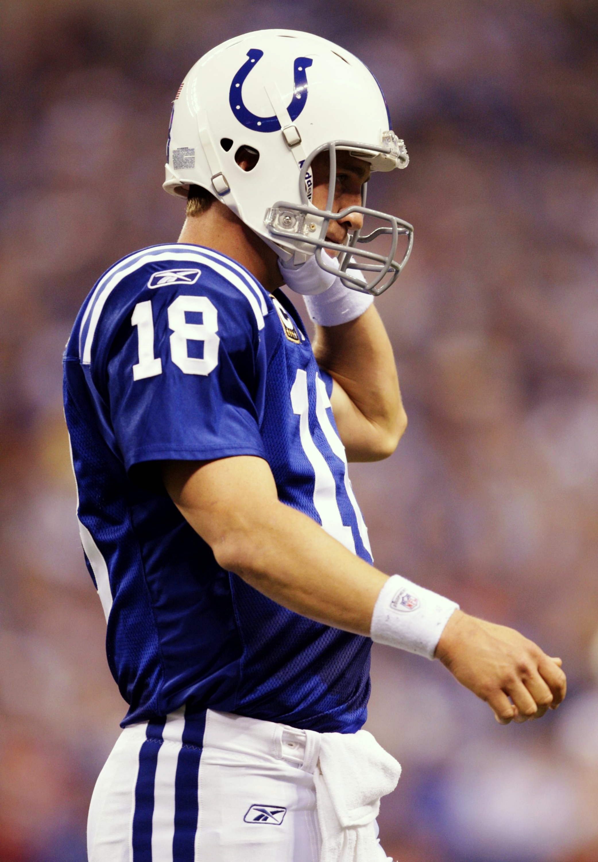 NFL - November 5, 2006: Tom Brady (4 INT) and the New England Patriots fall  to Manning and the Indianapolis Colts, 27-20.