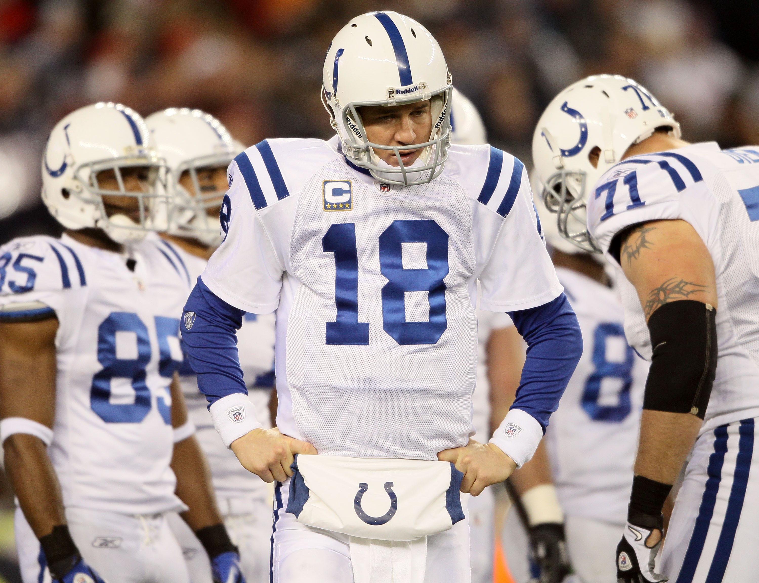 Colts beat Patriots 40-21