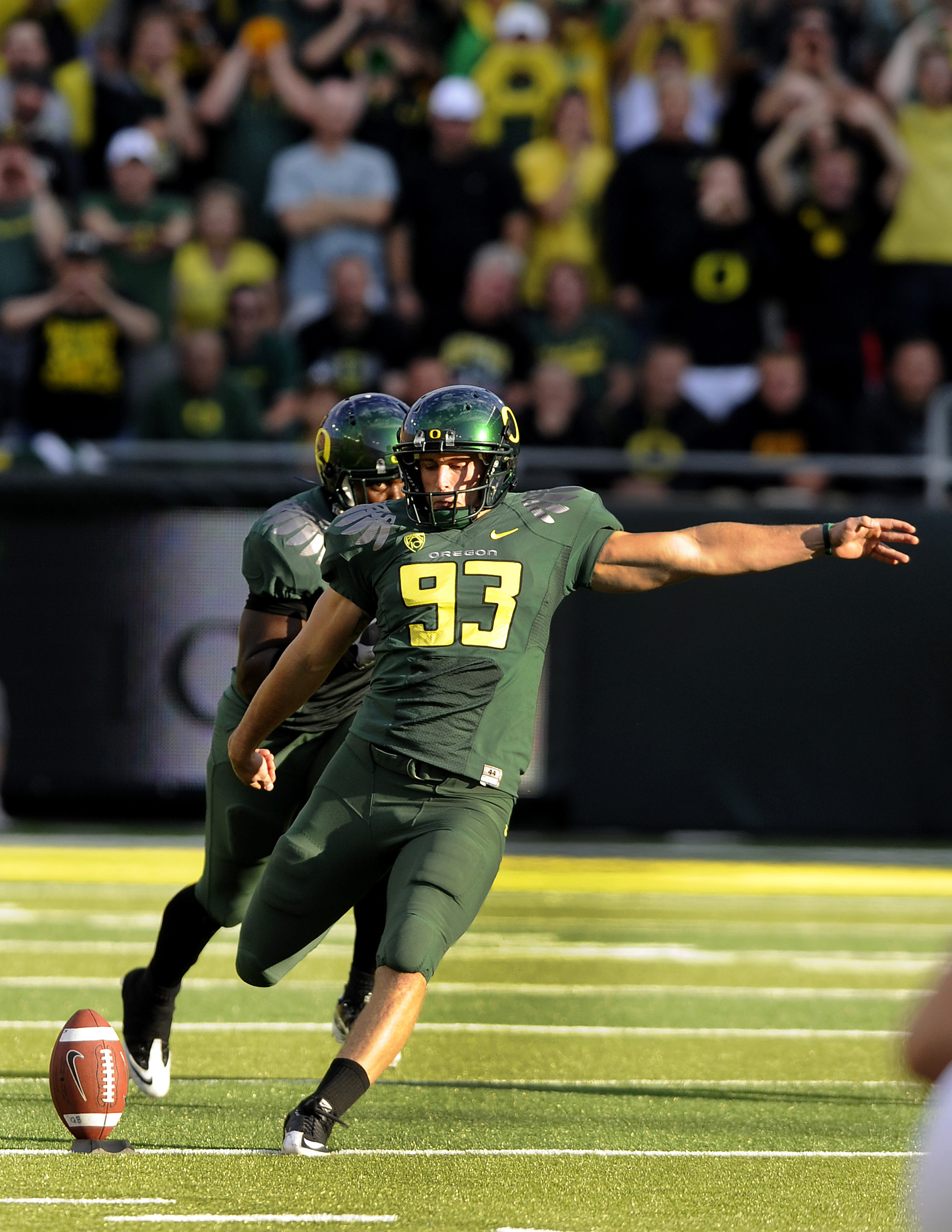 BCS No. 1 Oregon Ducks Get Rest, Ready To Fly Against Arizona Wildcats ...