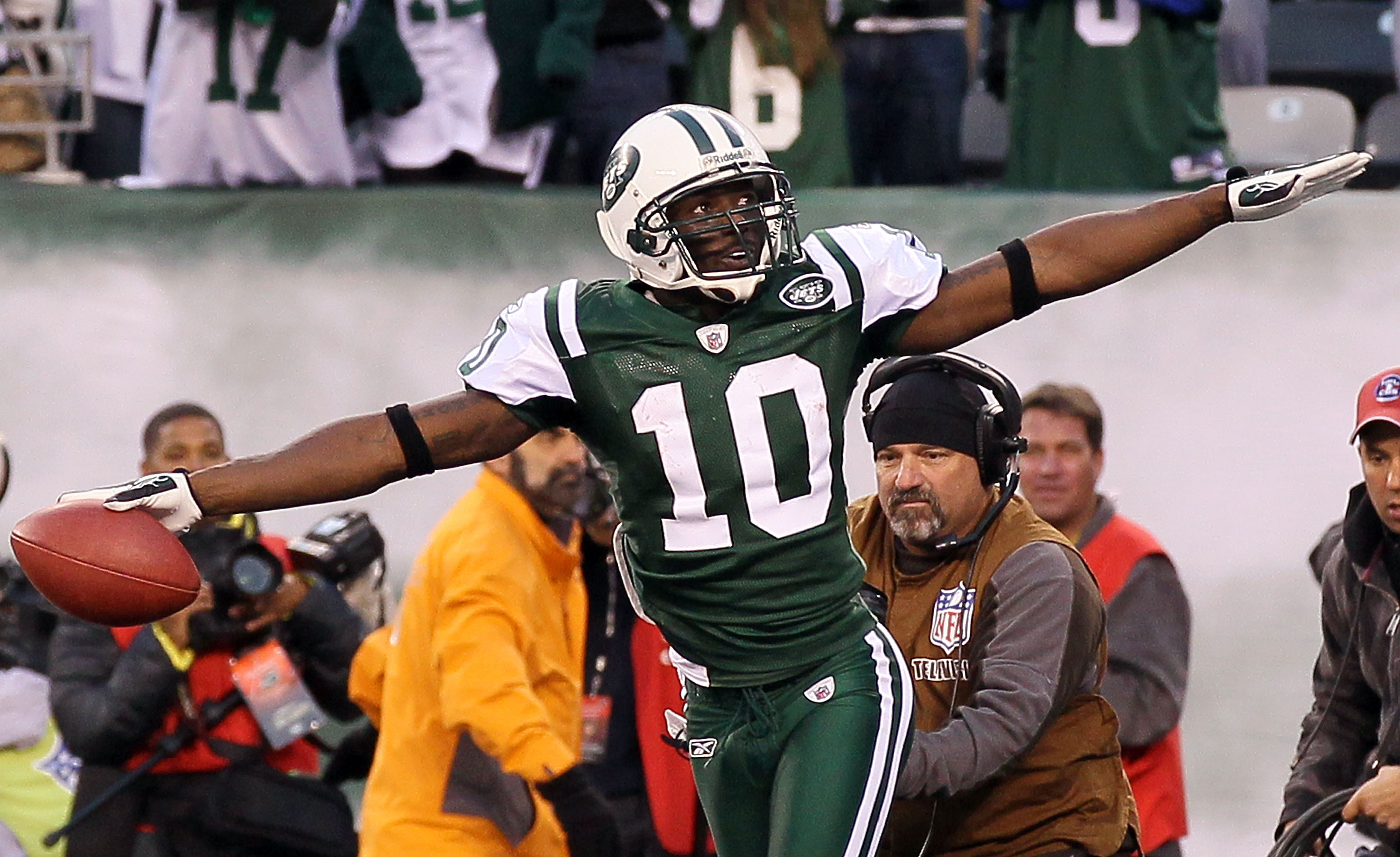 New York Jets: Mark Sanchez to Santonio Holmes Wins Third Straight  Nail-Biter, News, Scores, Highlights, Stats, and Rumors