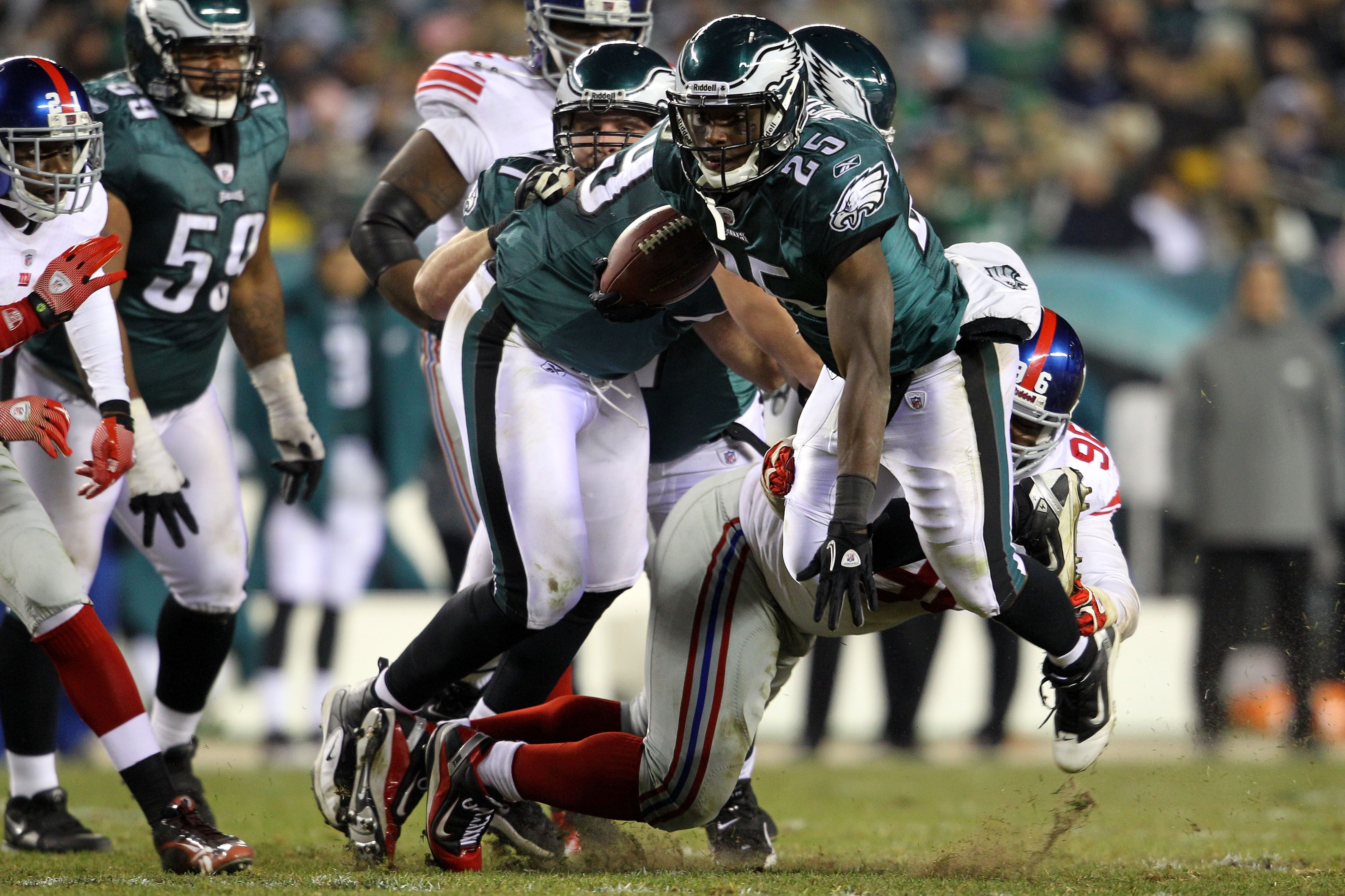 Next up for jolly Mike Vick and Eagles: Slaying the Giants – Delco