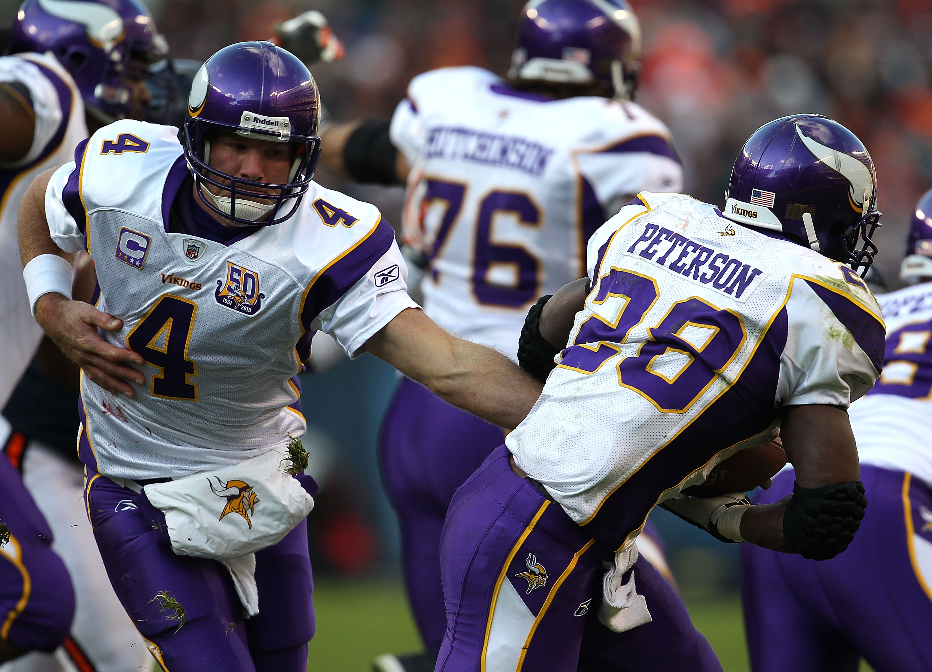 Who will fill Chad Greenway's shoes in Vikings linebacker corps?