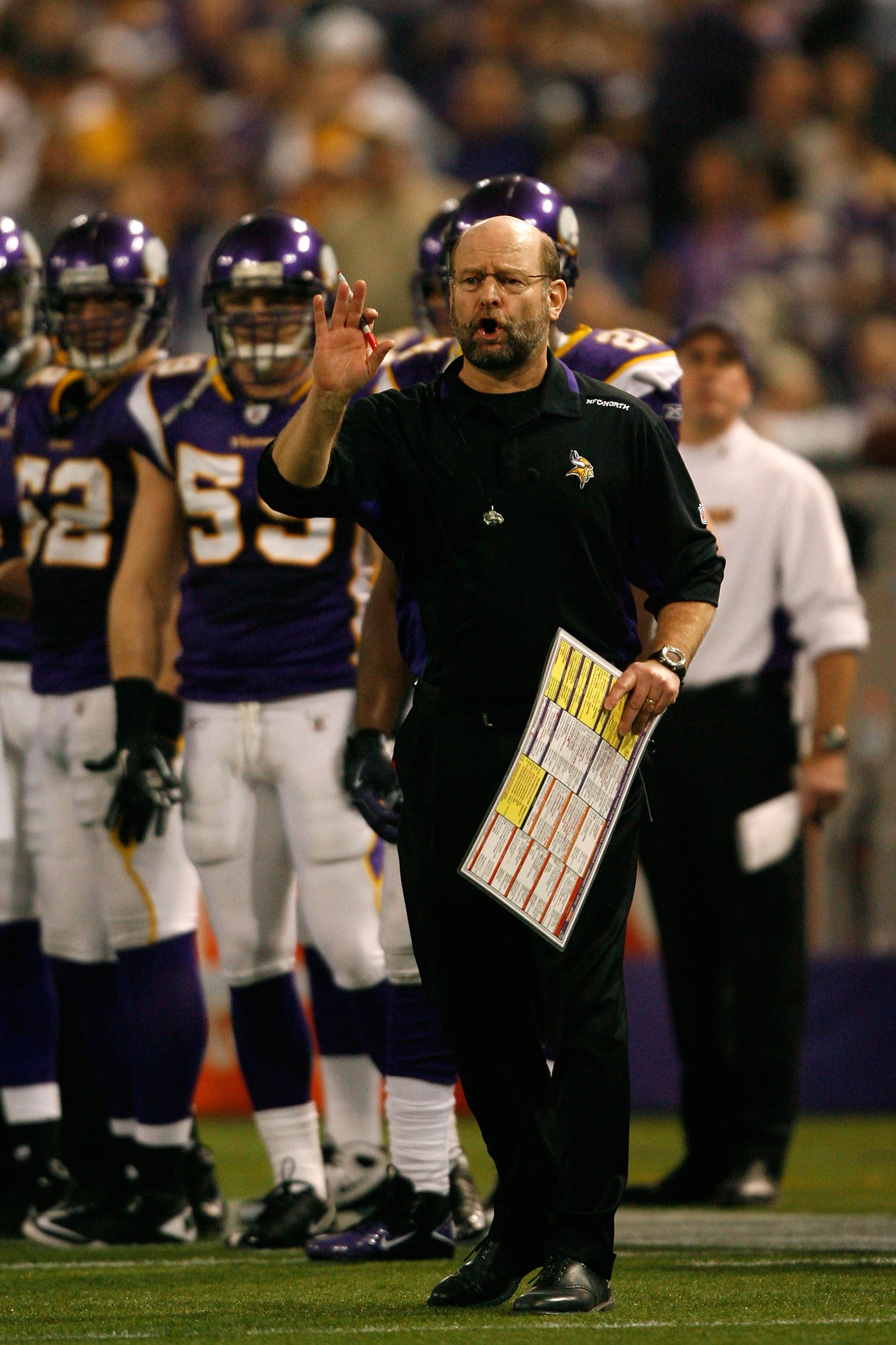 Coach Brad Childress' call Monday, daughter's request spur Brett Favre's  reversal for Minnesota Vikings – Twin Cities