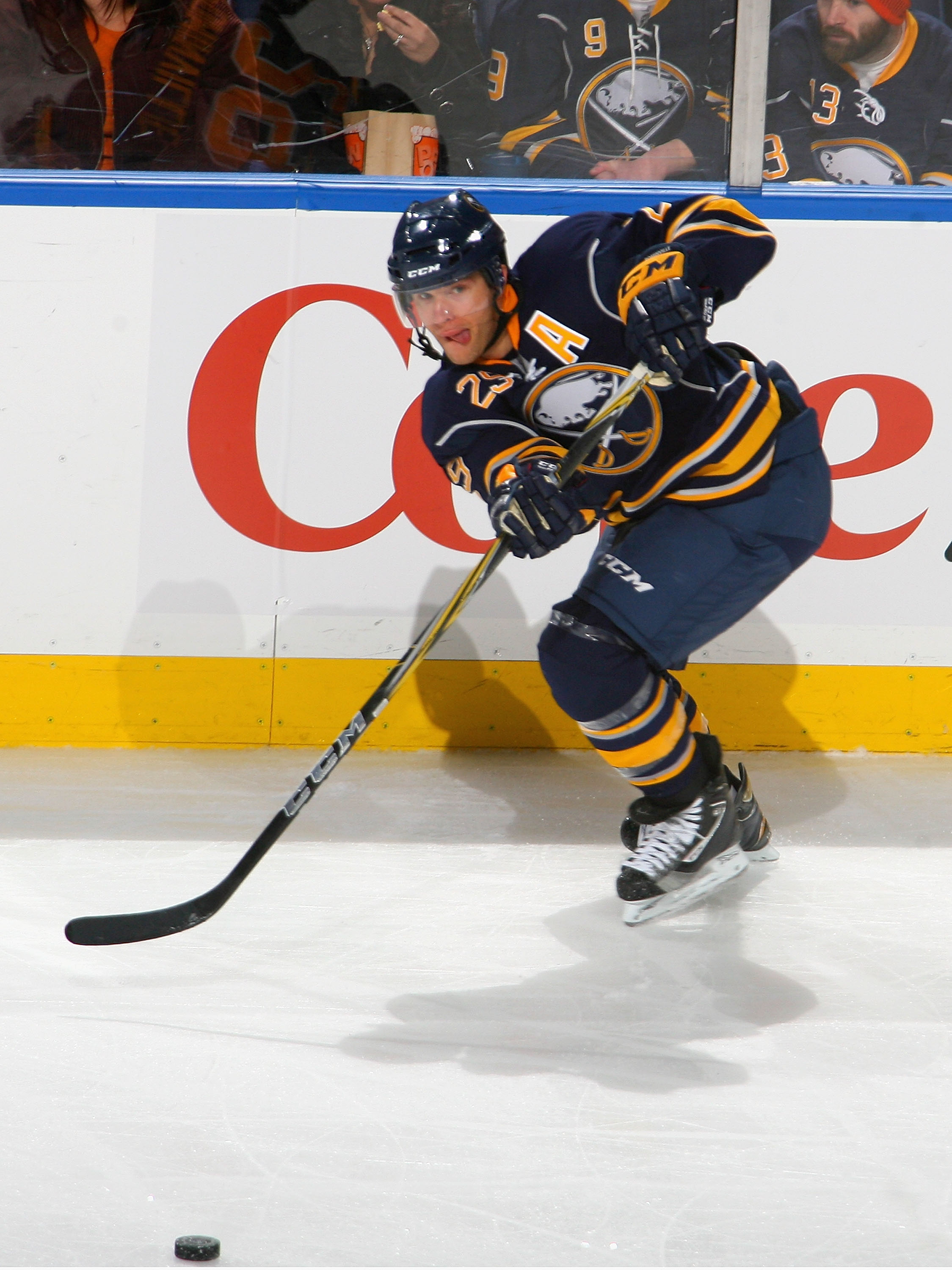 Sabres F Pominville cleared to play, Sports