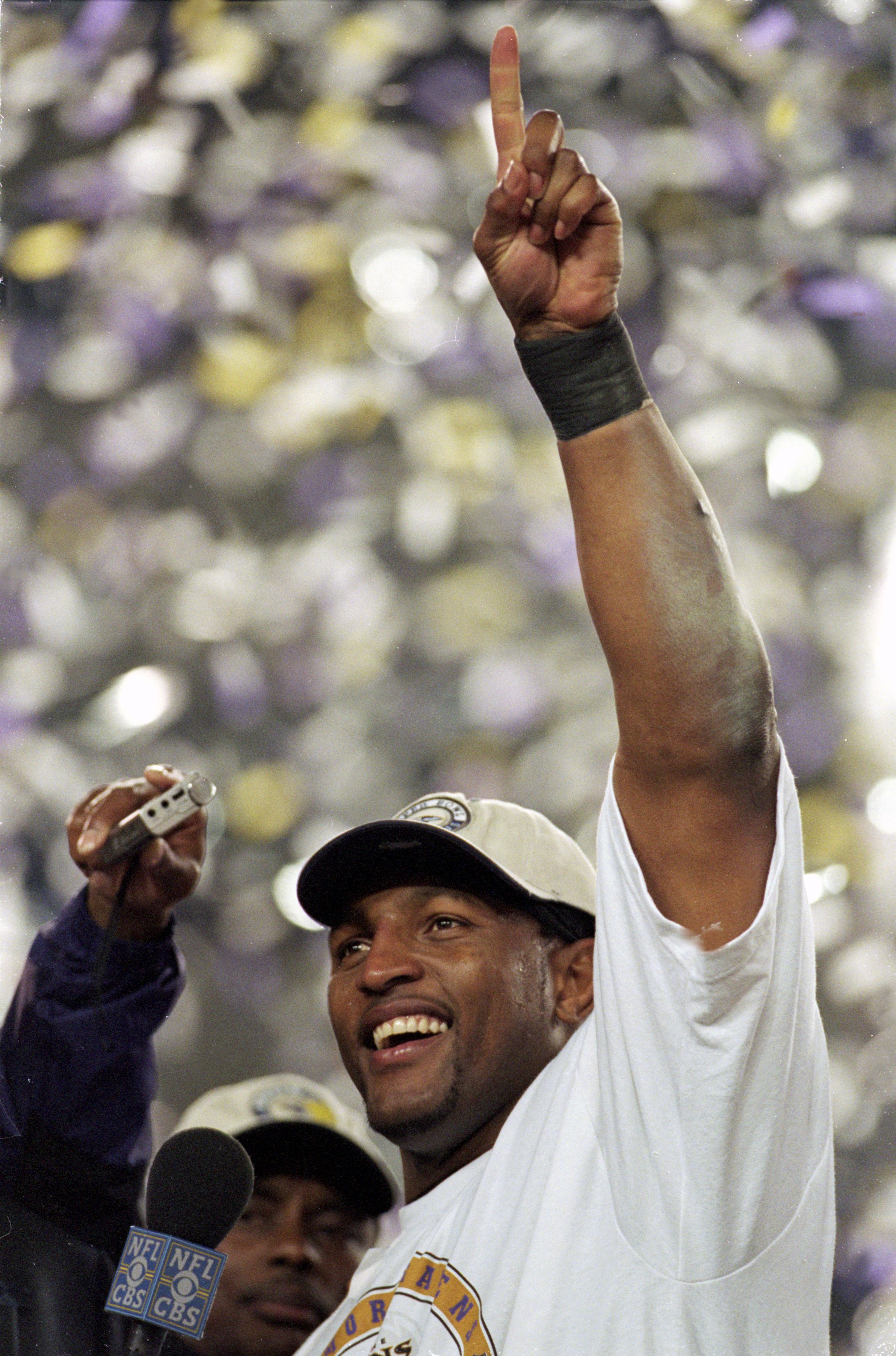 Baltimore Ravens: 10 Reasons Why Ray Lewis Is a First-Ballot Hall of Famer, News, Scores, Highlights, Stats, and Rumors