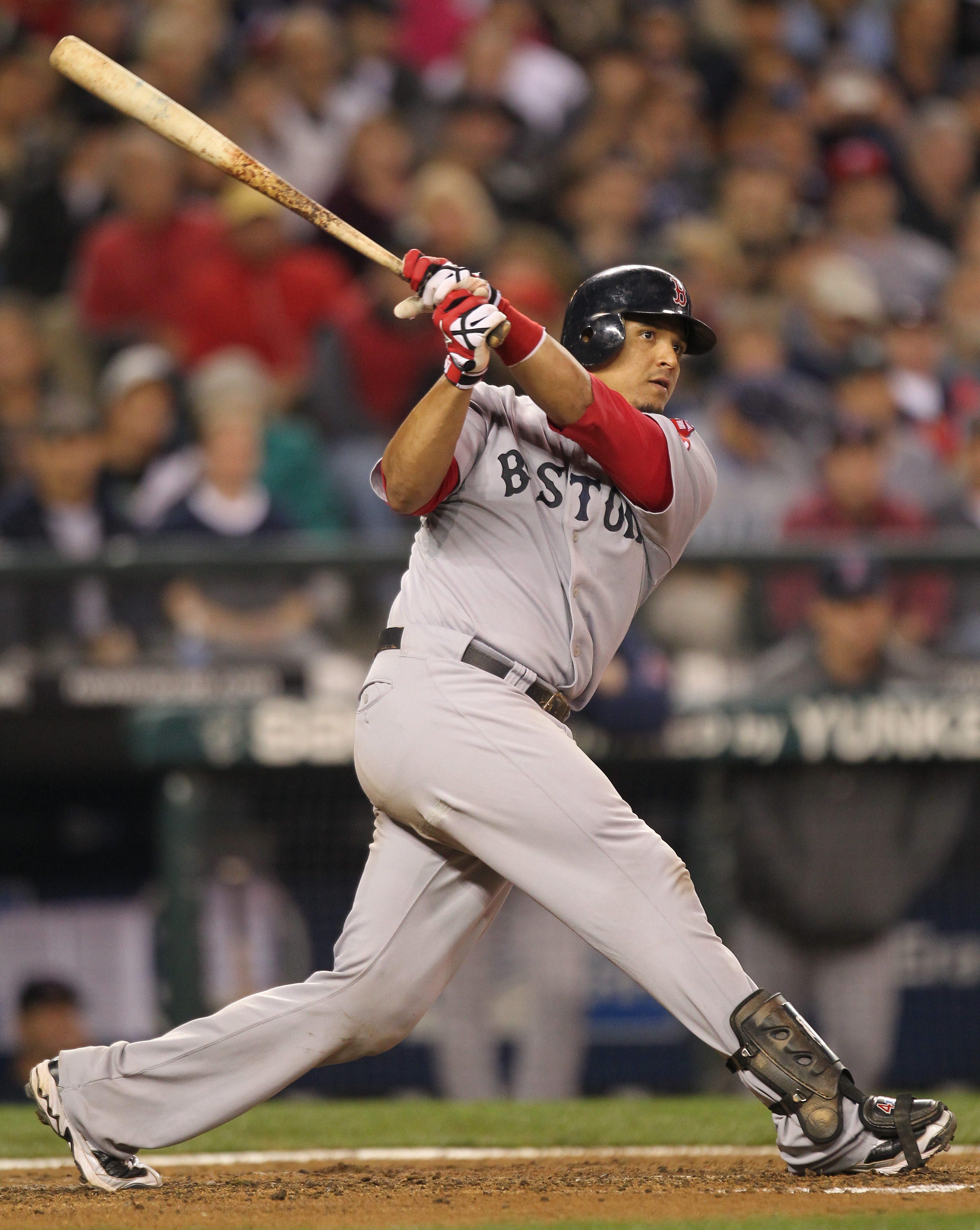 Victor Martinez of the Detroit Tigers bats against the Chicago White  News Photo - Getty Images