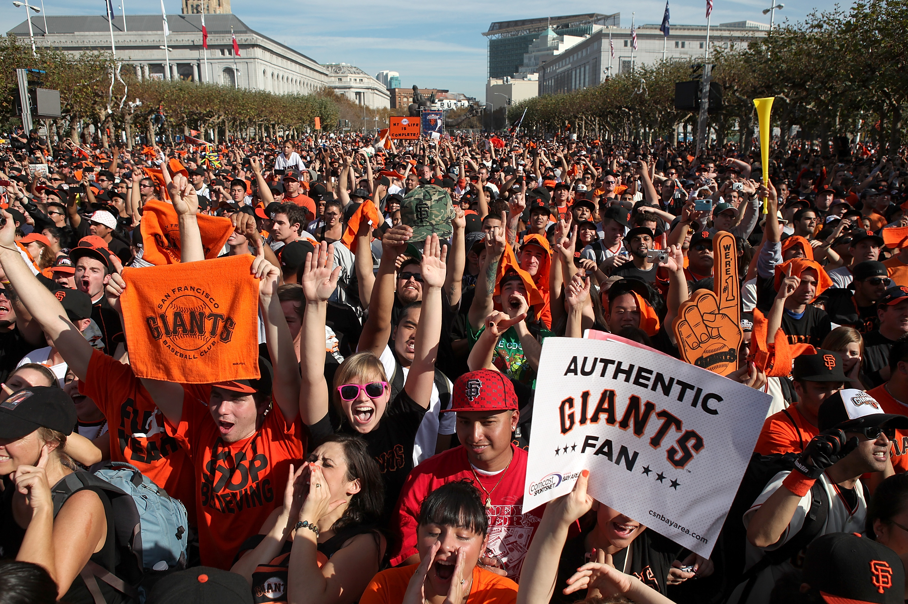 San Francisco Giants fans cheer on World Series champions