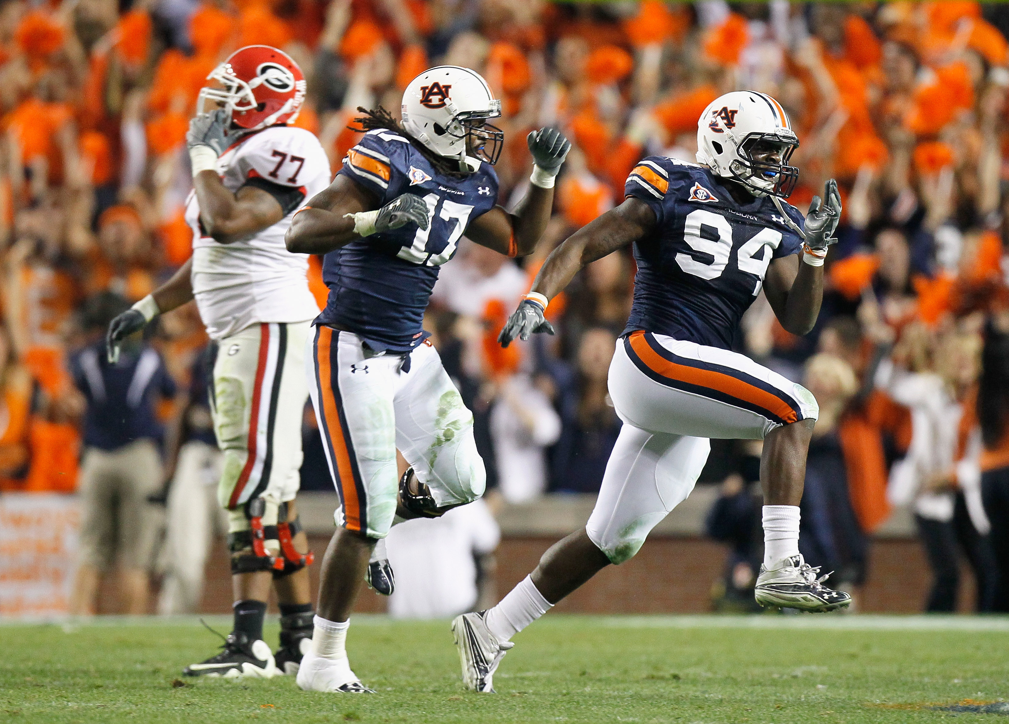 Former Auburn linebacker and BCS champ Josh Bynes adds Super Bowl ring to  collection