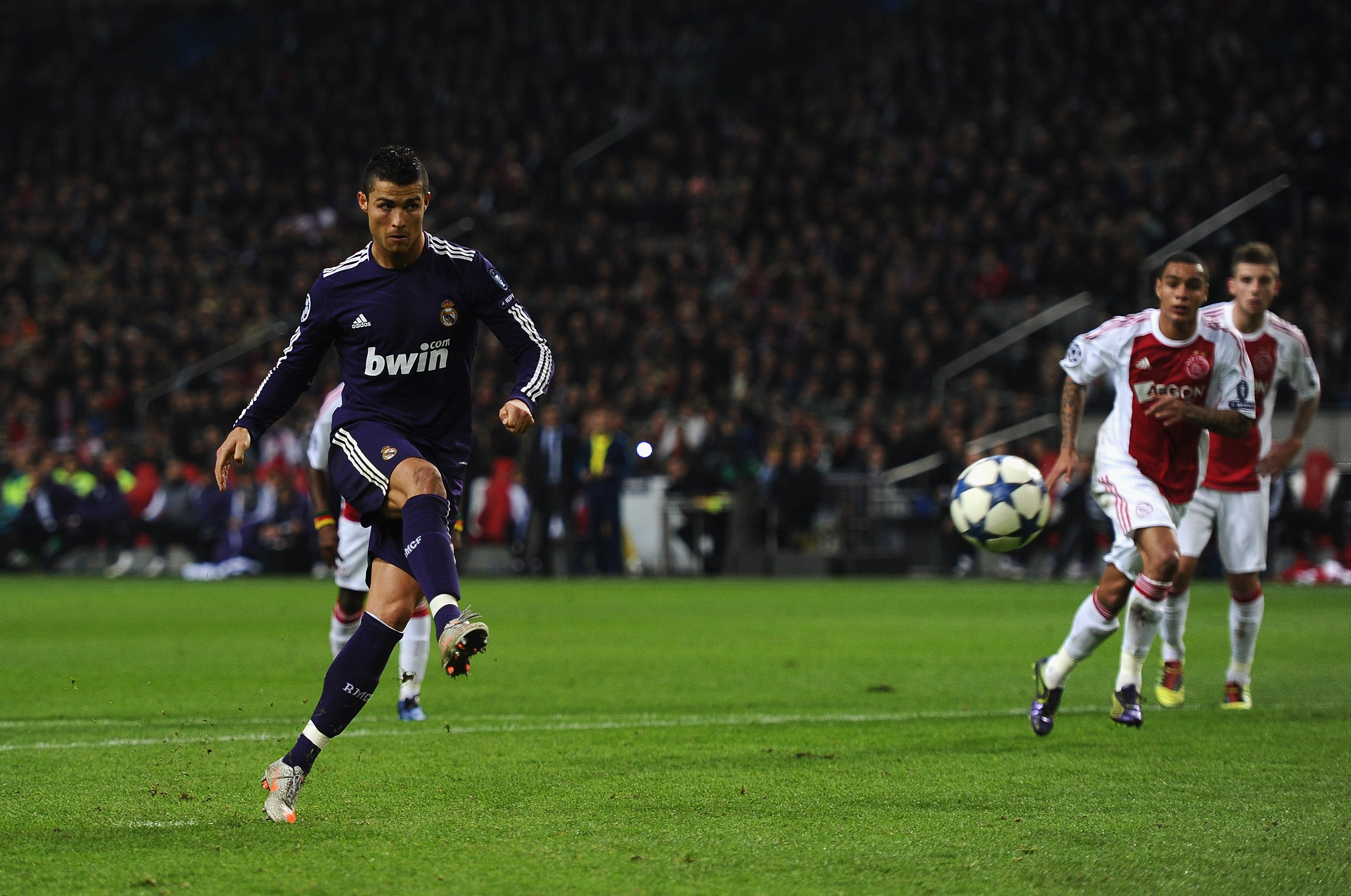 Clarence Seedorf kicking goals in a world beyond football