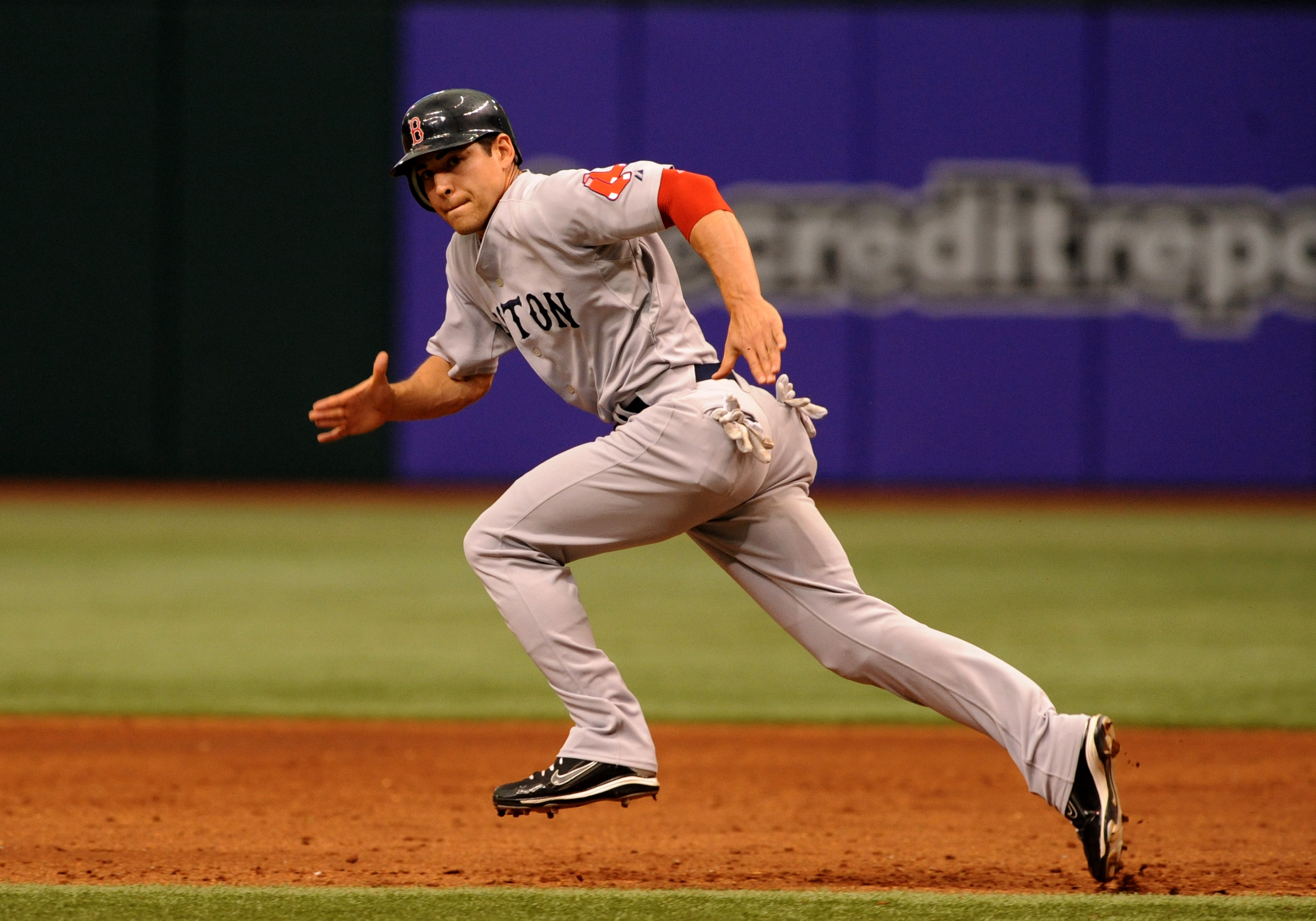 Red Sox turn to speedy Podsednik for outfield depth