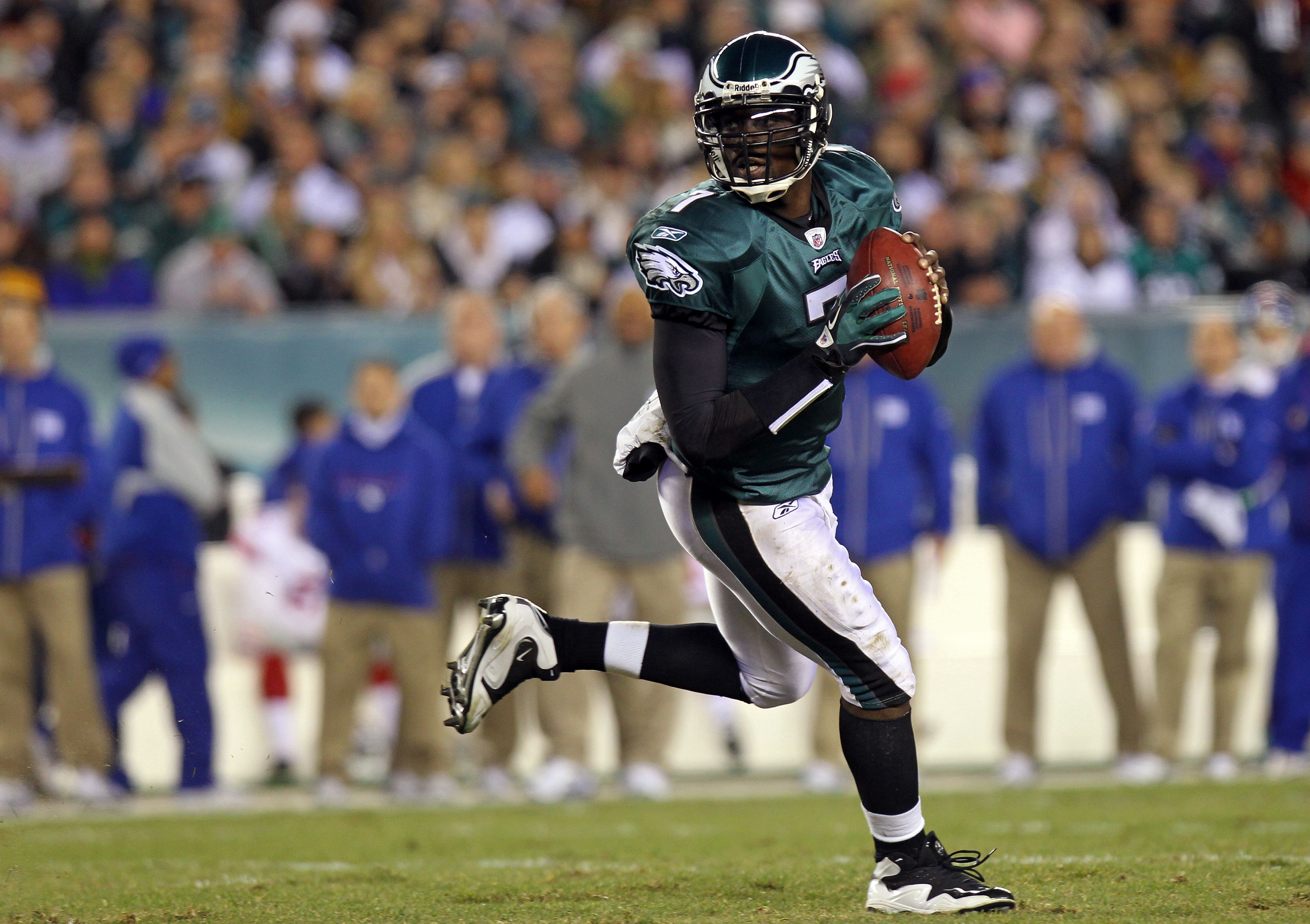 Bears vs. Eagles: What To Expect and Who Will Win When Vick Comes