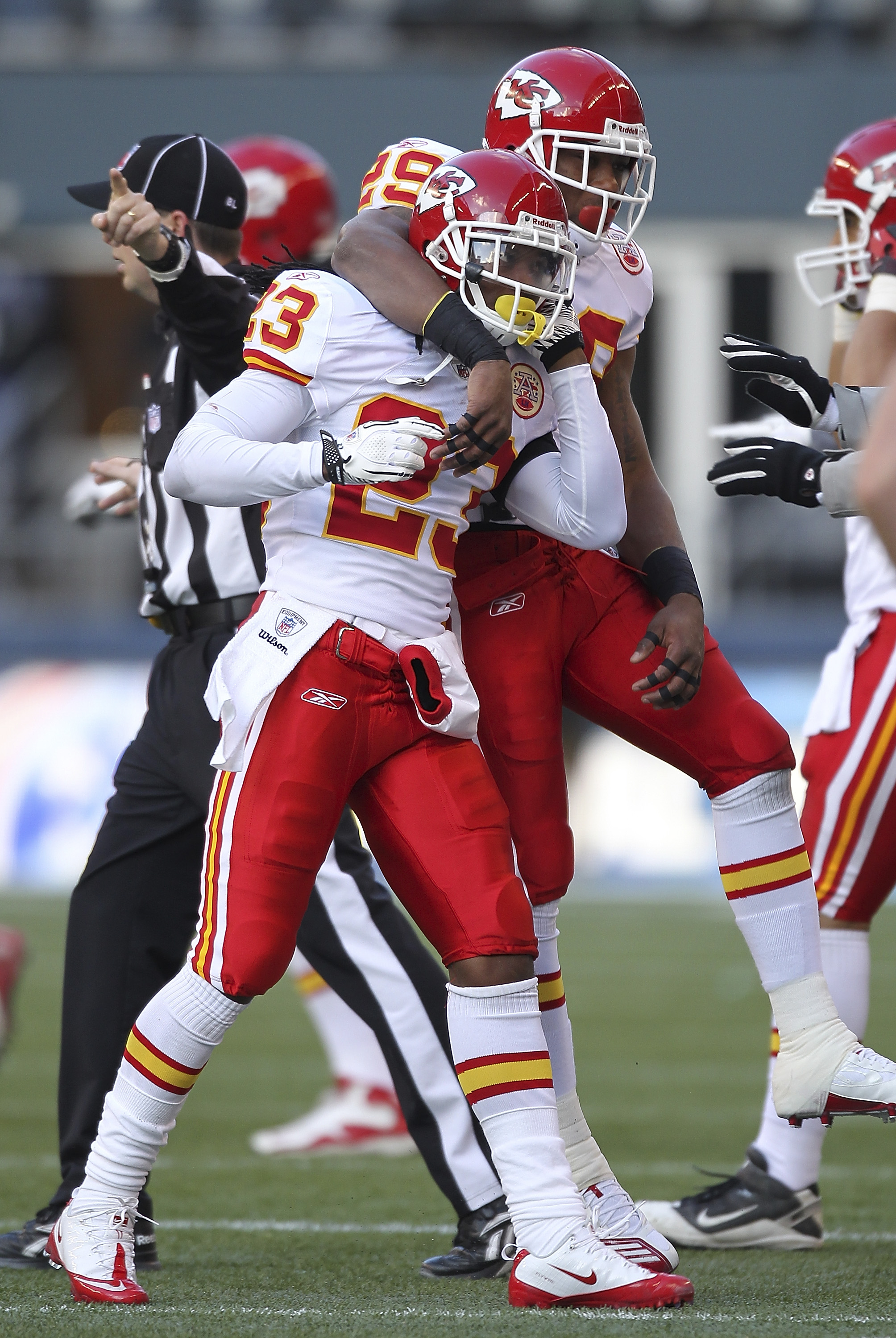 Chiefs Defeat Seahawks, 24-10, Behind Strong Defensive Effort on