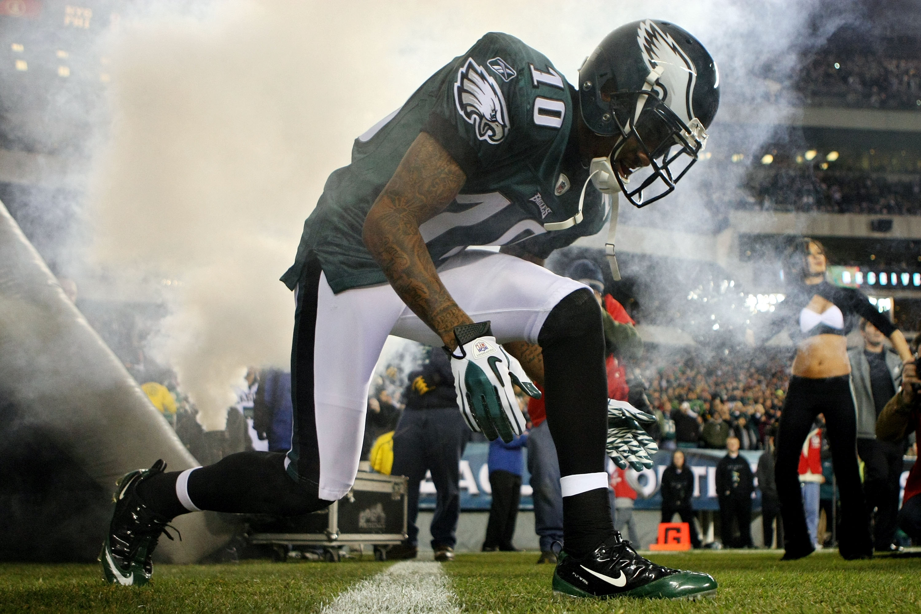 Philadelphia Eagles DeSean Jackson (10) runs off the field at the