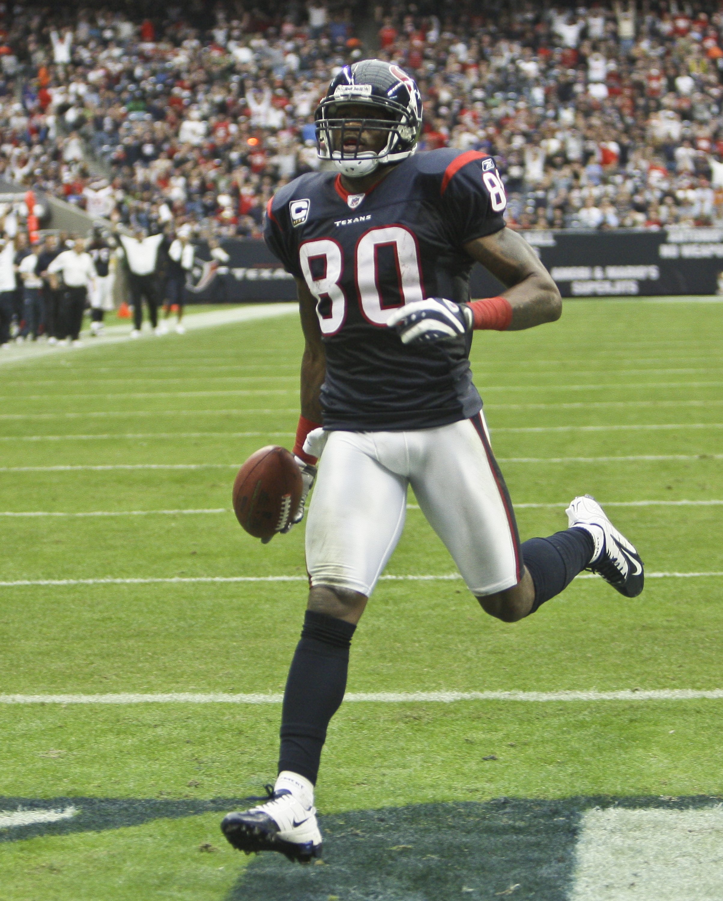 WEB FIRST: Houston Texans WR Andre Johnson and Tennessee Titans cornerback  Cortland Finnegan fight during game; Texans win 22-0